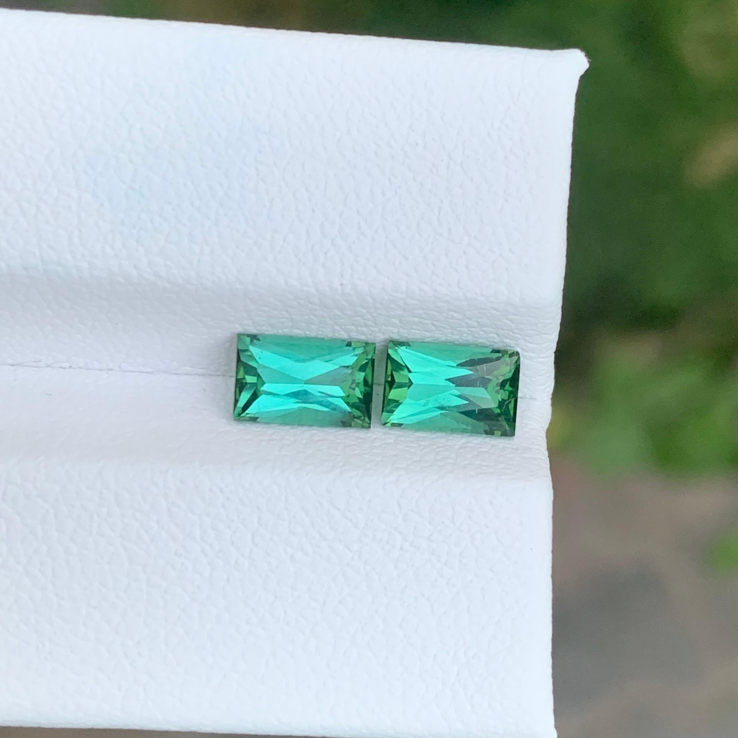 1,85 carati di tormalina blu verde naturale sfusa, coppia di gemme con taglio a forbice in vendita 5