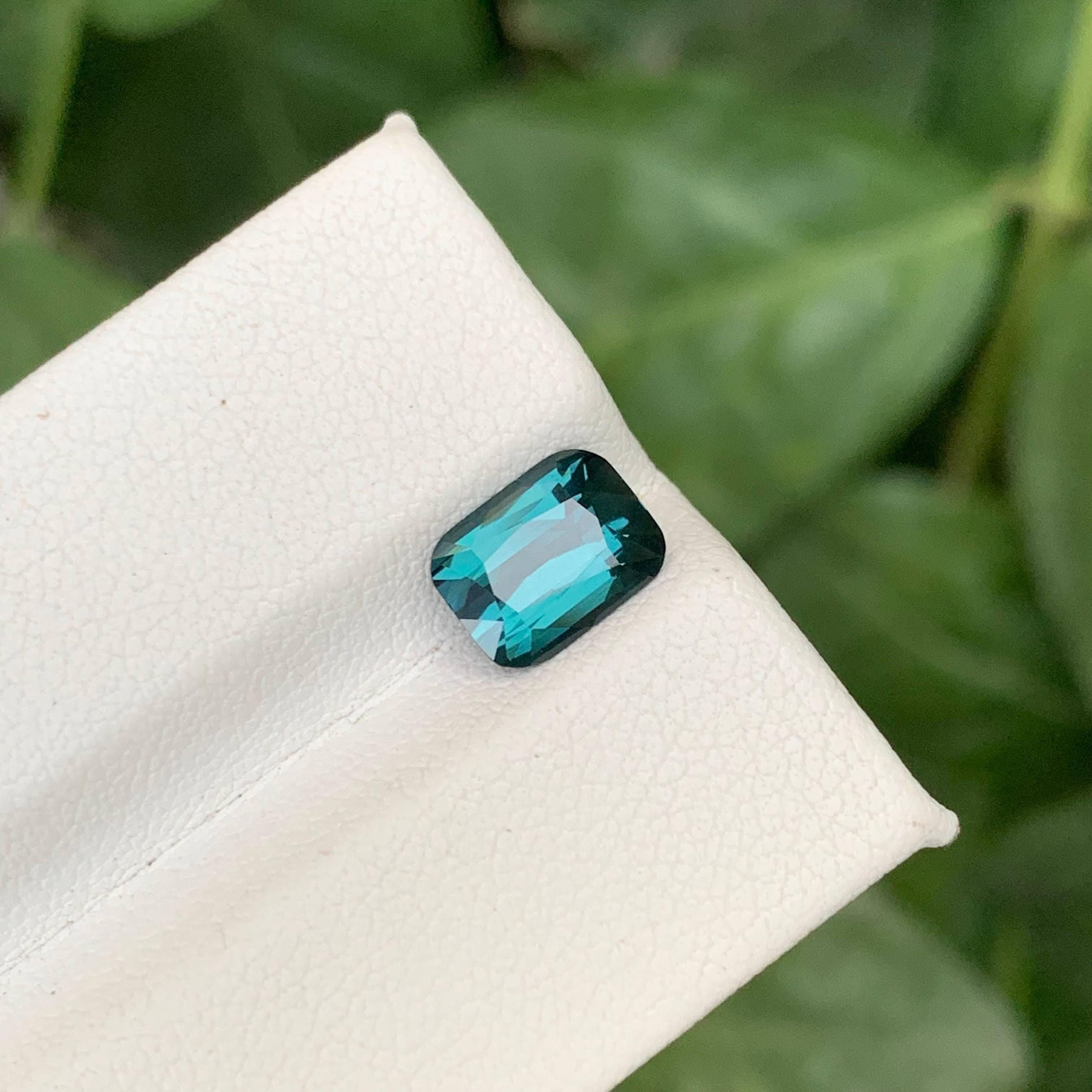 1,85 carati di tormalina indicolite naturale sciolta, pietra tagliata a cuscino, gemma afgana in vendita 2