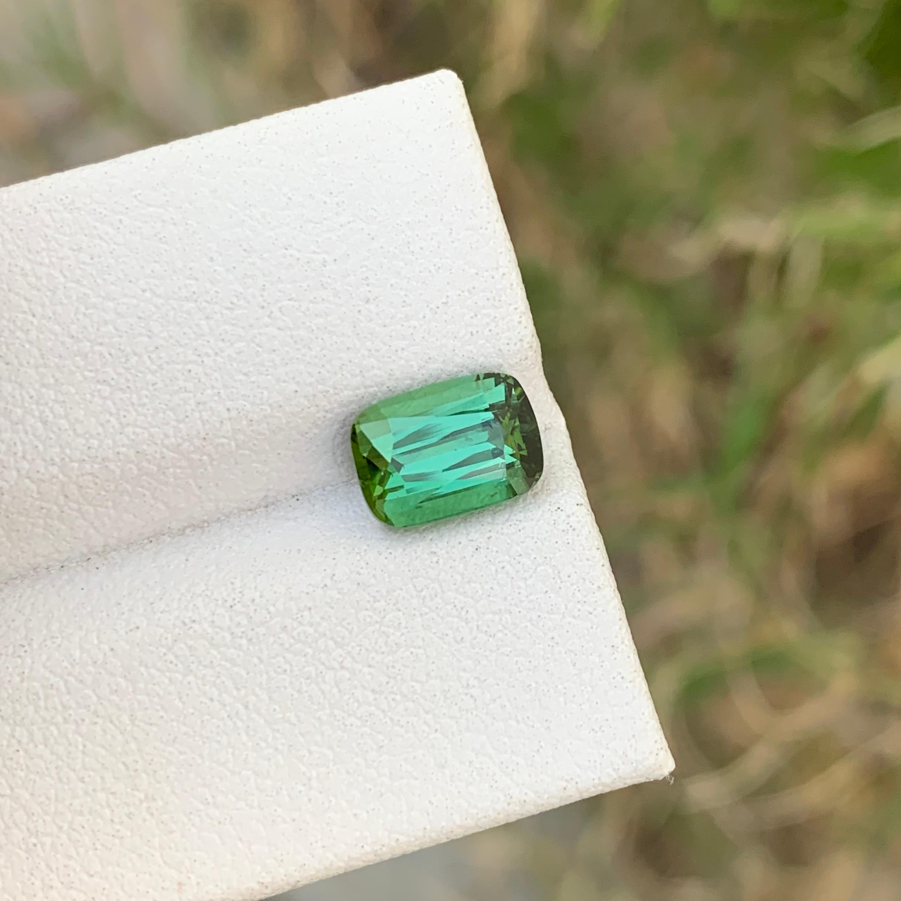 1,85 Karat natürlicher loser Lagoon-Turmalin in Smaragdform für Schmuck im Zustand „Neu“ im Angebot in Peshawar, PK