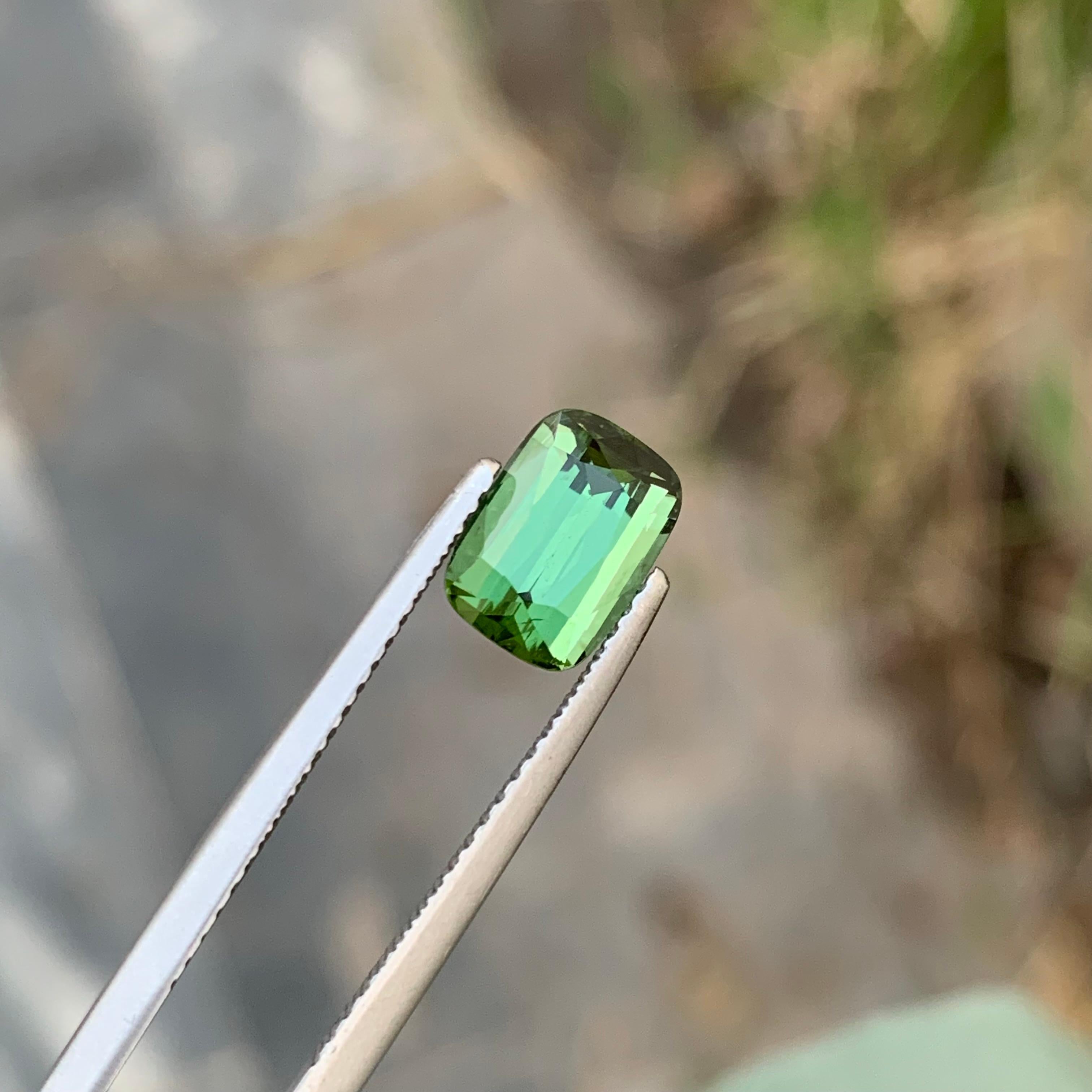 1,85 Karat natürlicher loser Lagoon-Turmalin in Smaragdform für Schmuck im Angebot 3