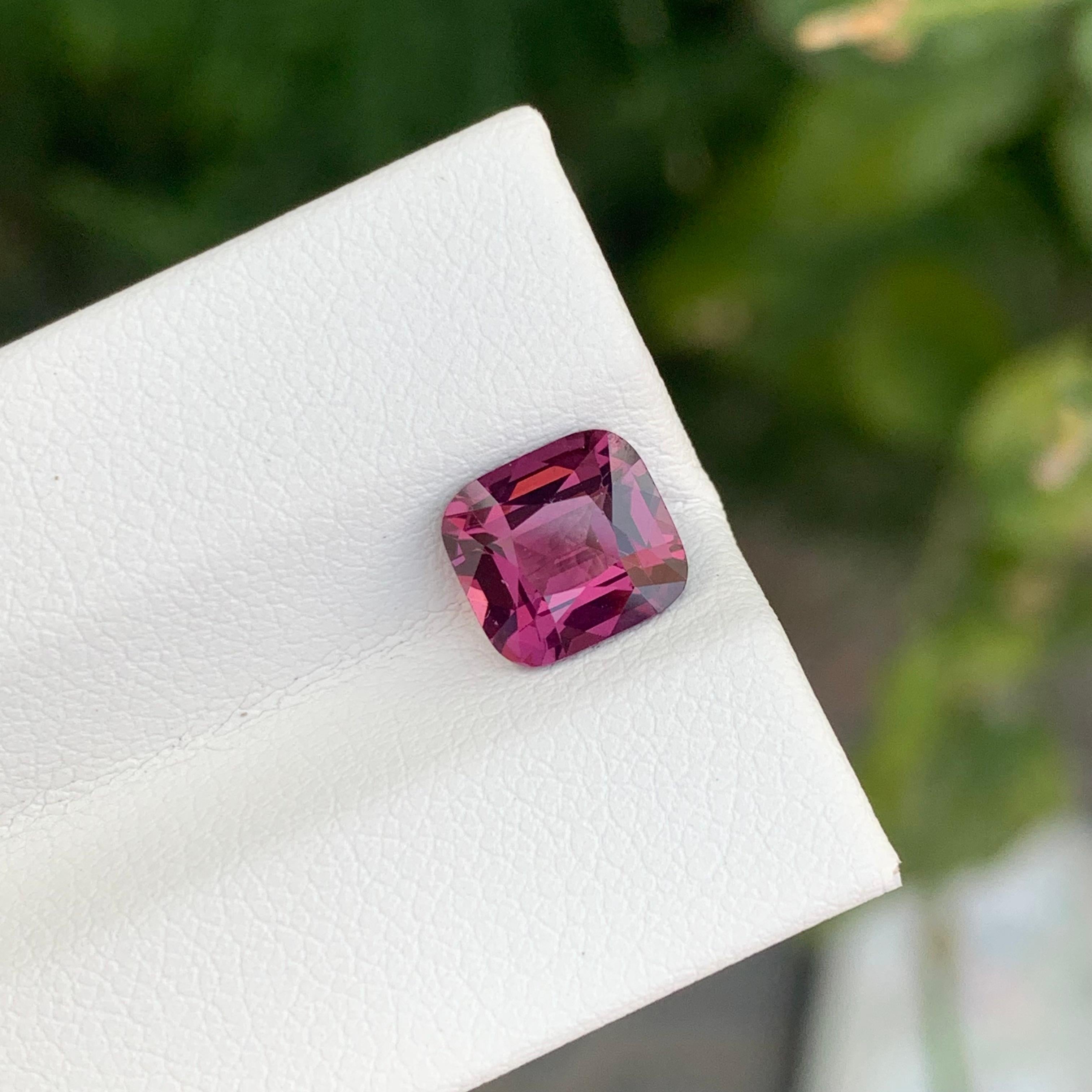 Gema de espinela rosa granate suelta natural de 1,85 quilates procedente de Myanmar en venta 7