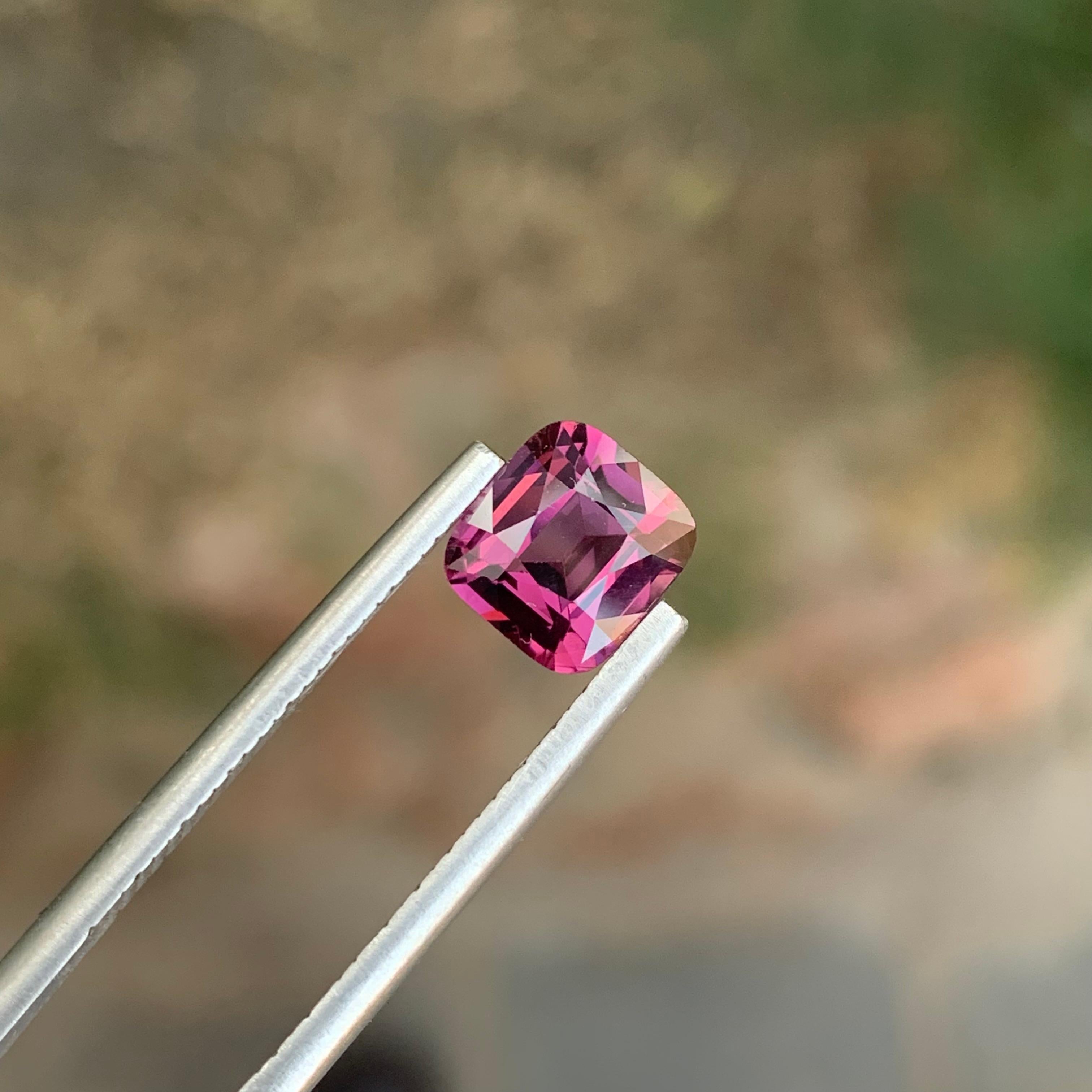 Gema de espinela rosa granate suelta natural de 1,85 quilates procedente de Myanmar en venta 2