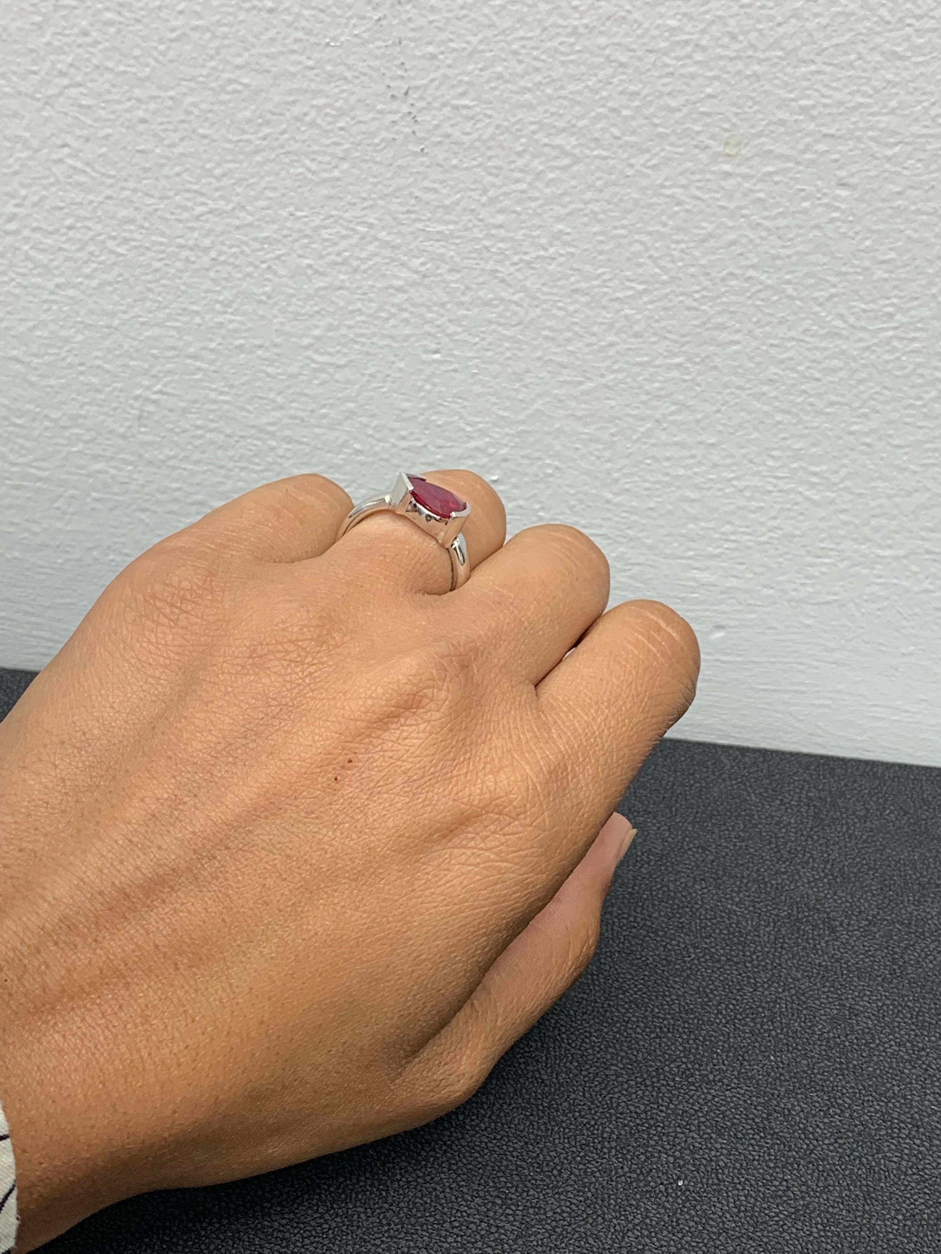 Women's 1.85 Carat Pear shape Ruby Ring in 14k White Gold For Sale