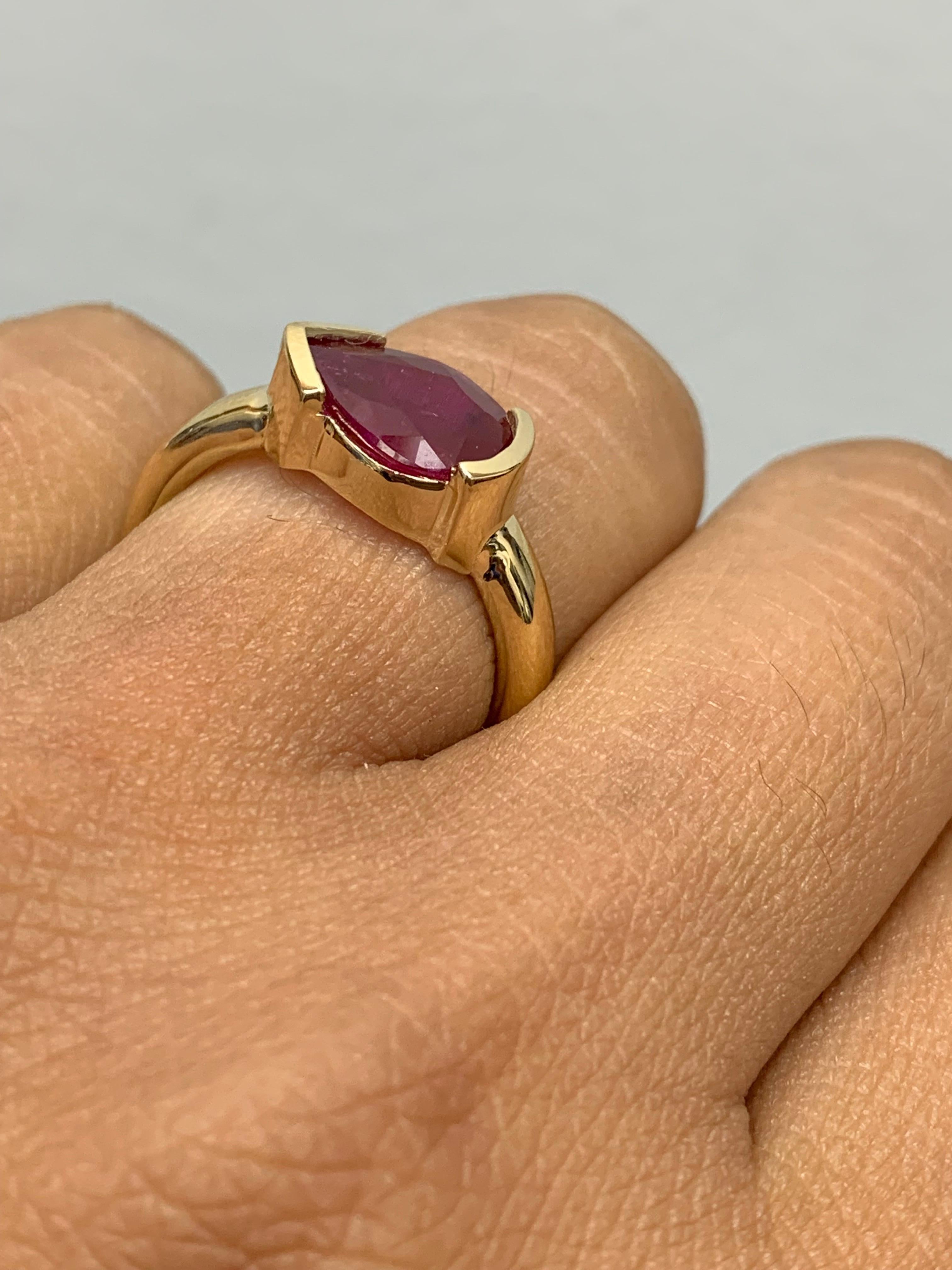 1.85 Carat Pear shape Ruby Ring in 14k Yellow Gold For Sale 1