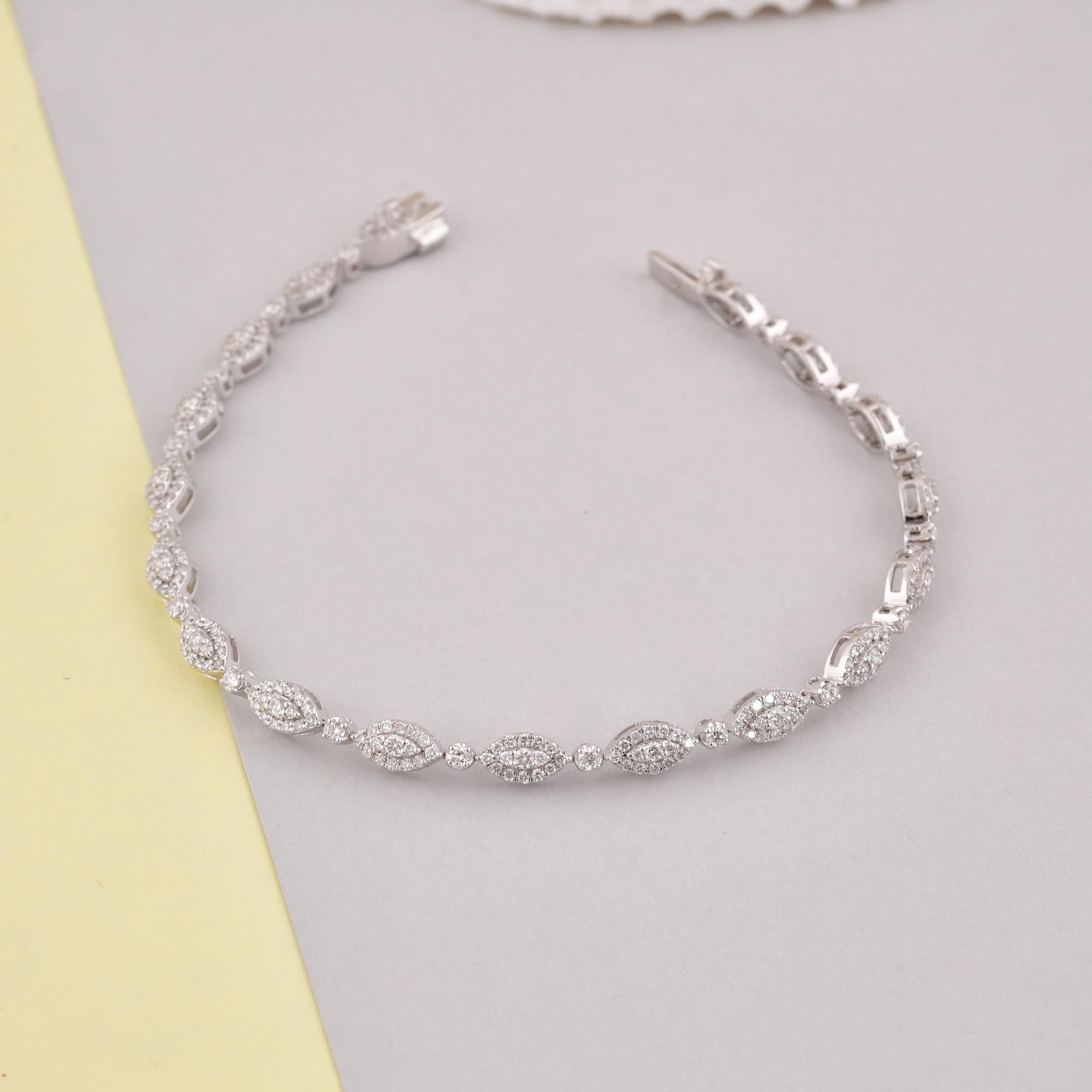Taglio marquise Bracciale Tennis Halo con diamanti a forma di marchesa da 1,85 carati SI/H Oro bianco 14 carati in vendita