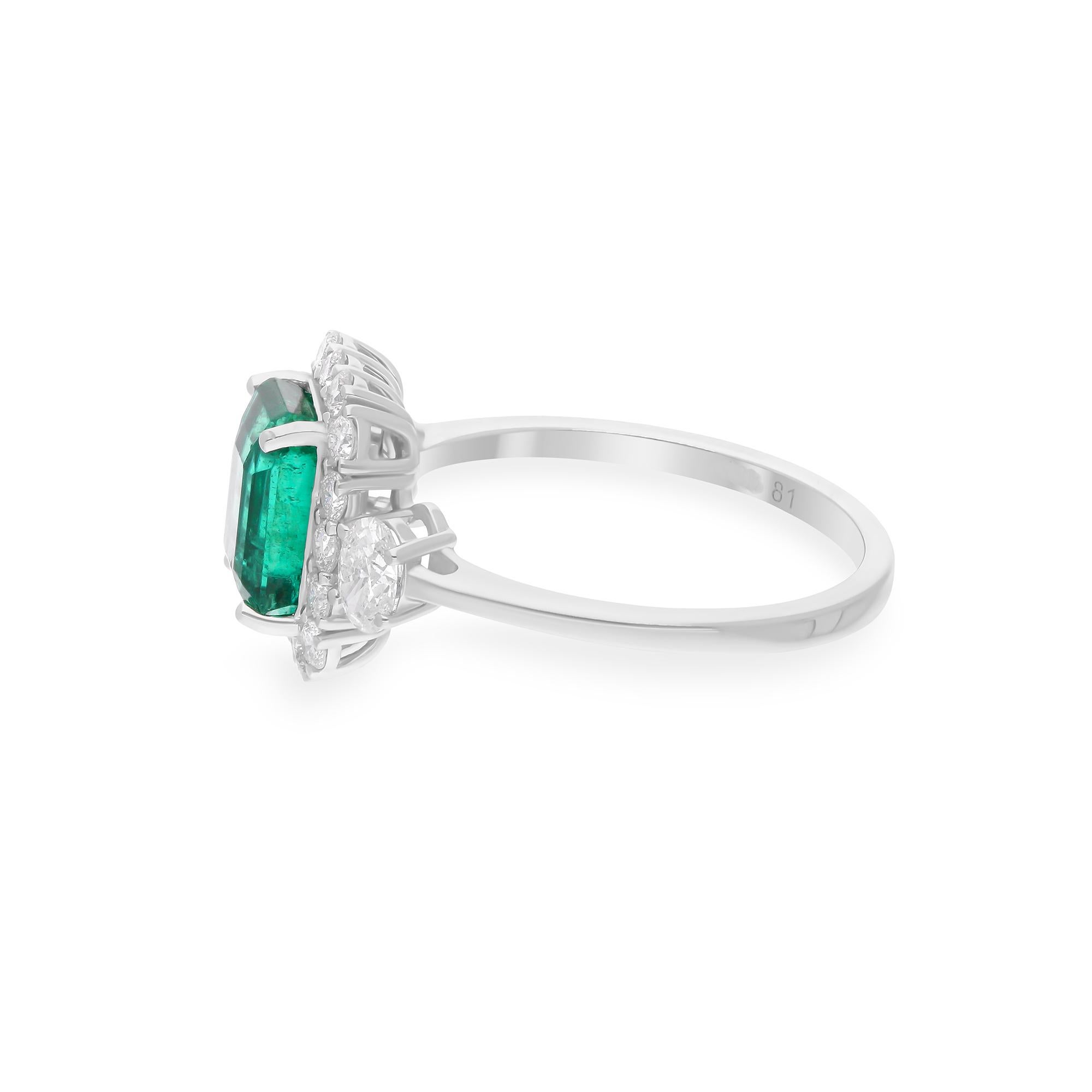 1.85 Carat Zambian Emerald Cocktail Ring 0.81 Carat SI/H Diamond 14k White Gold In New Condition For Sale In Diera, Dubai
