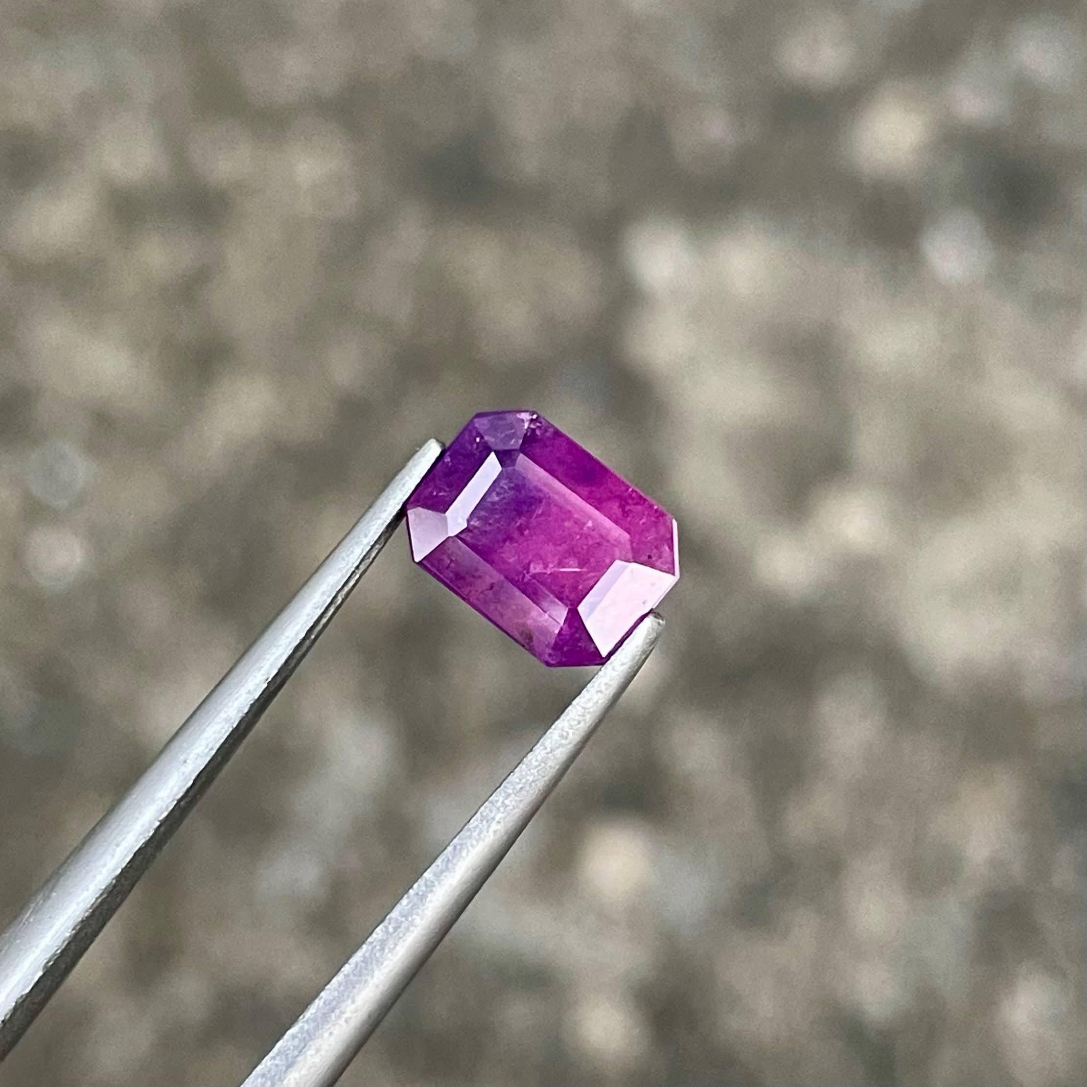 1,85 quilates Zafiro rosa violáceo Piedra preciosa africana talla esmeralda Corte esmeralda en venta