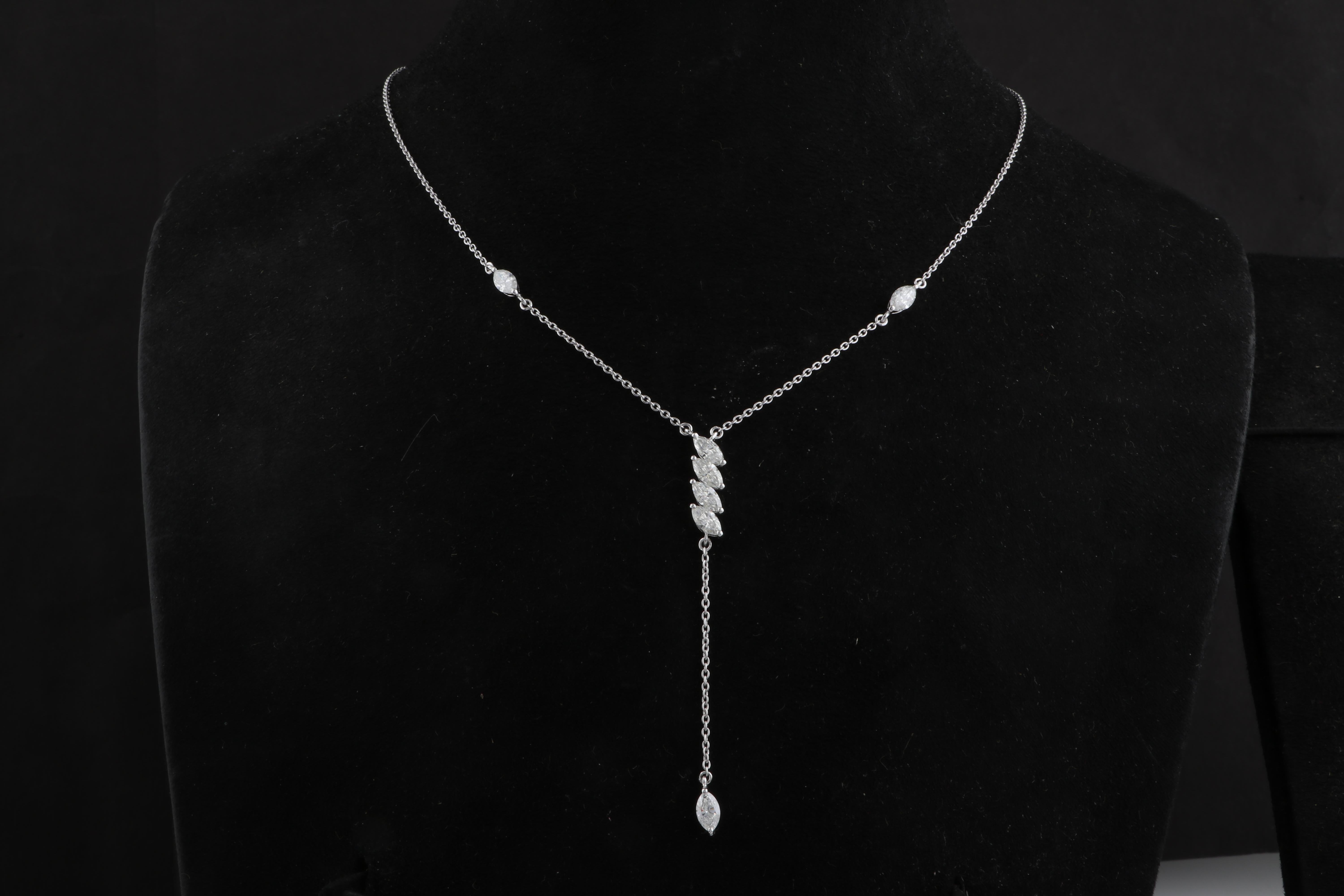 Modern 1.85 Ct SI Clarity HI Color Marquise Diamond Lariat Necklace 18 Karat White Gold For Sale