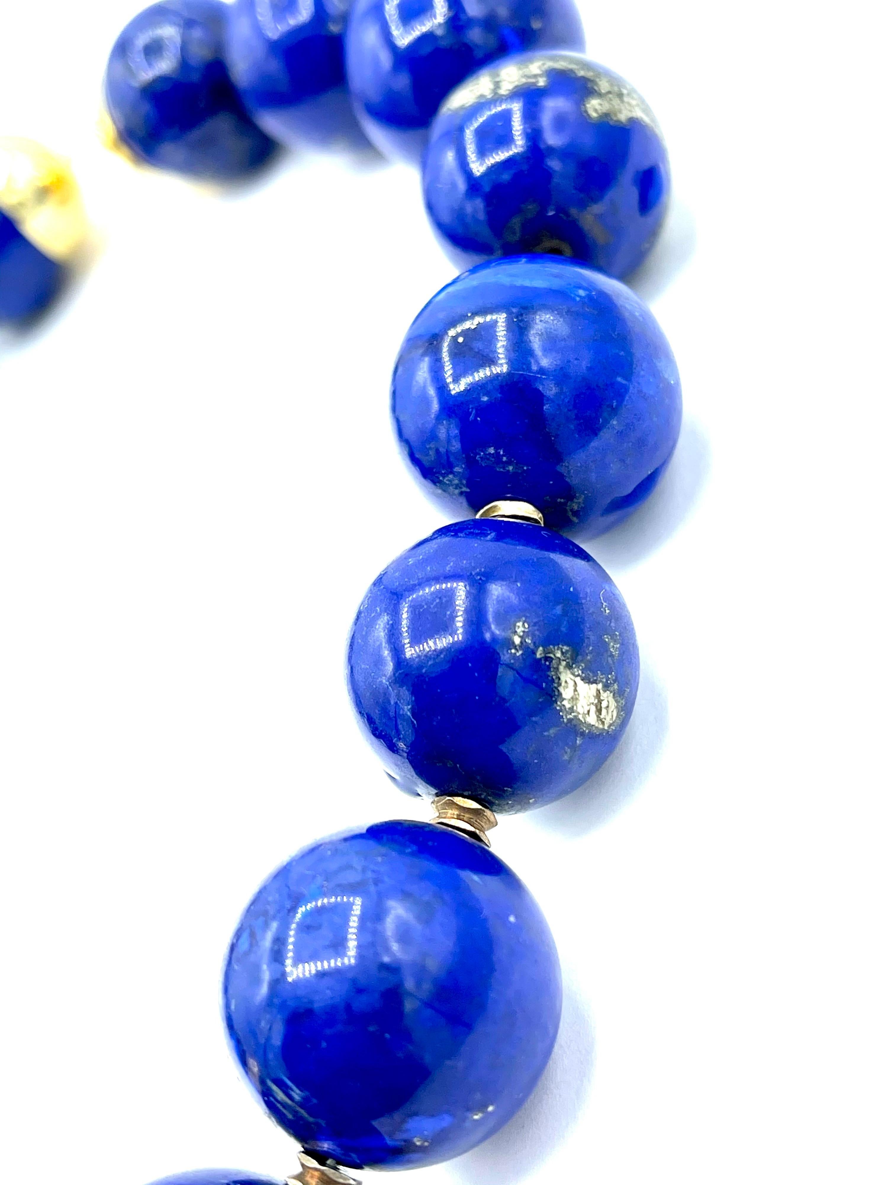 Modern Lapis Lazuli and 18 Karat Yellow Gold Necklace