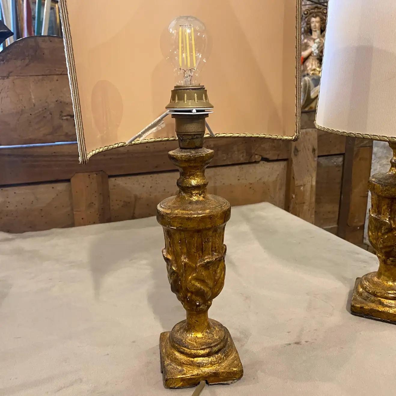 1850 a Pair of Gilded Wood Sicilian Bed Lamps 2