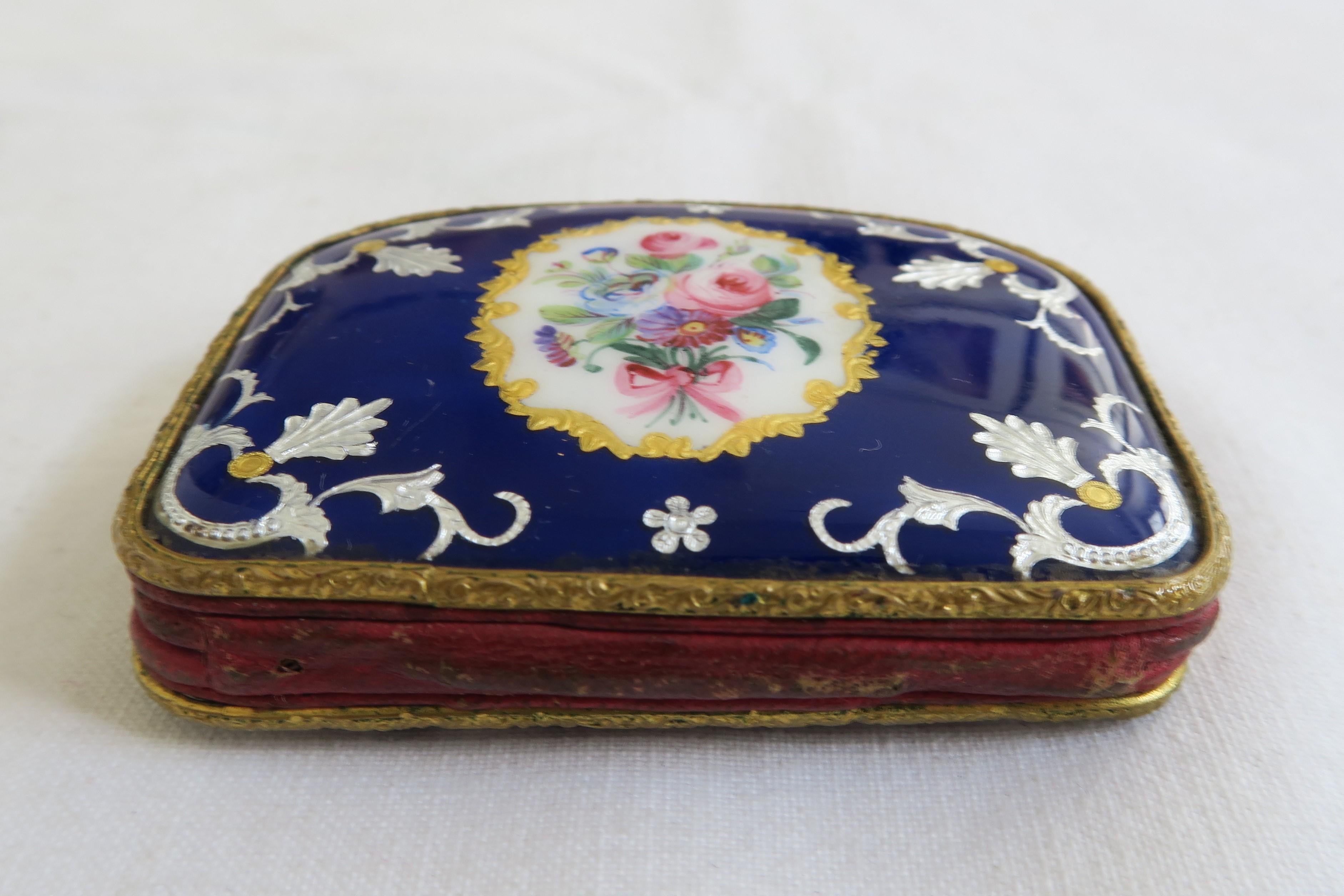 1850 Austrian Enamel Coin Purse In Excellent Condition For Sale In Vienna, AT