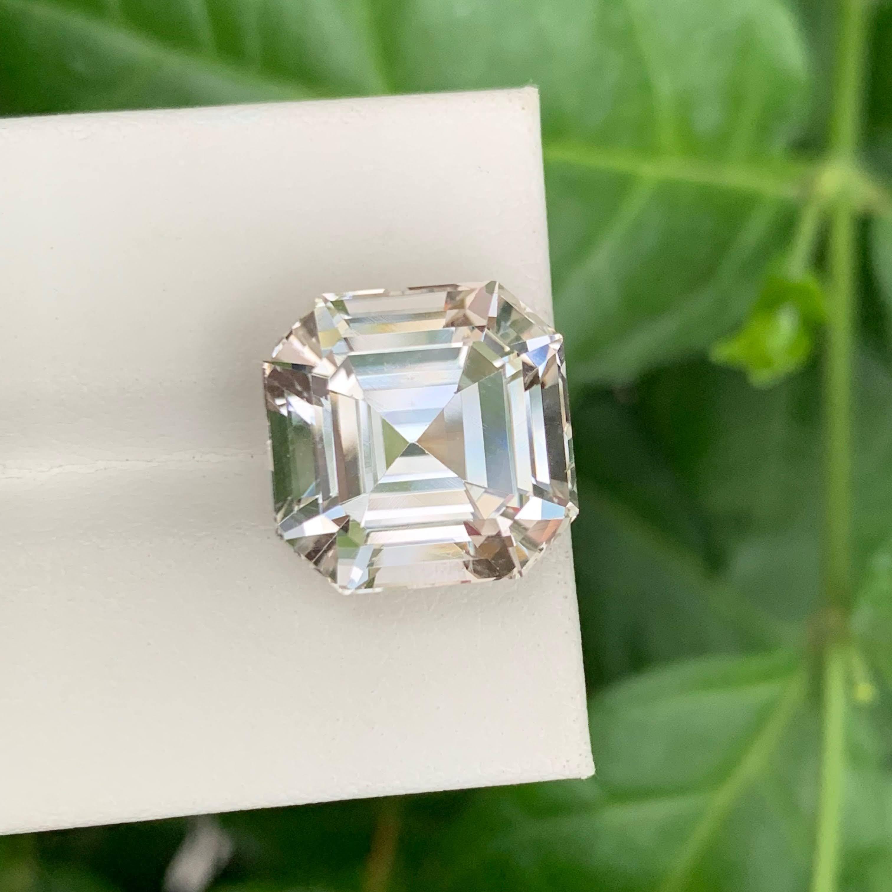 18.50 Carat Natural Loose Light Gold Topaz Stone Asscher Cut Pakistani Gemstone For Sale 6