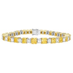18.50 Ct Fancy Light Yellow Radiant Diamond One-of-a-Kind Fine Jewelry Bracelet