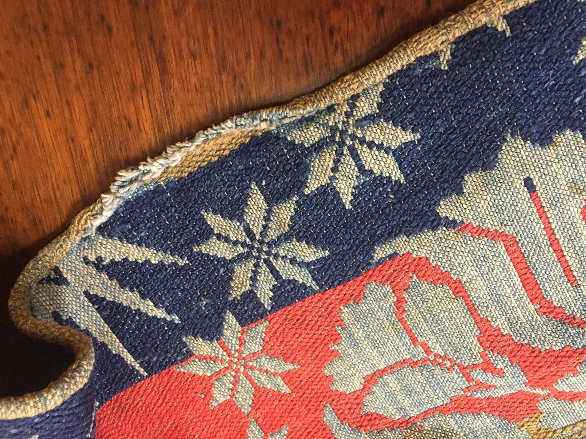 1850 Floral Medallion Signed Jacquard Coverlet from Pennsylvania Large Size For Sale 7