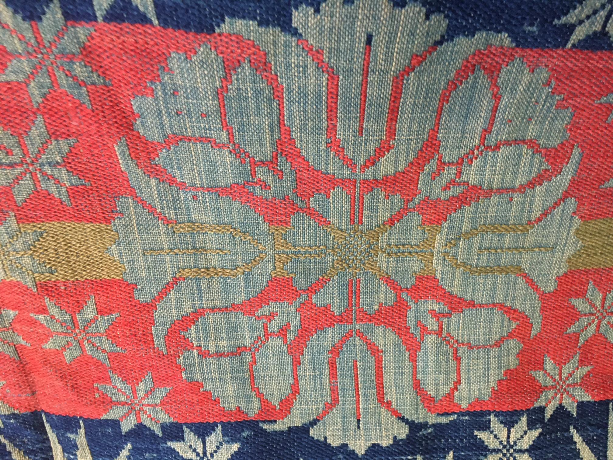 1850 Floral Medallion Signed Jacquard Coverlet from Pennsylvania Large Size In Good Condition For Sale In Savannah, GA