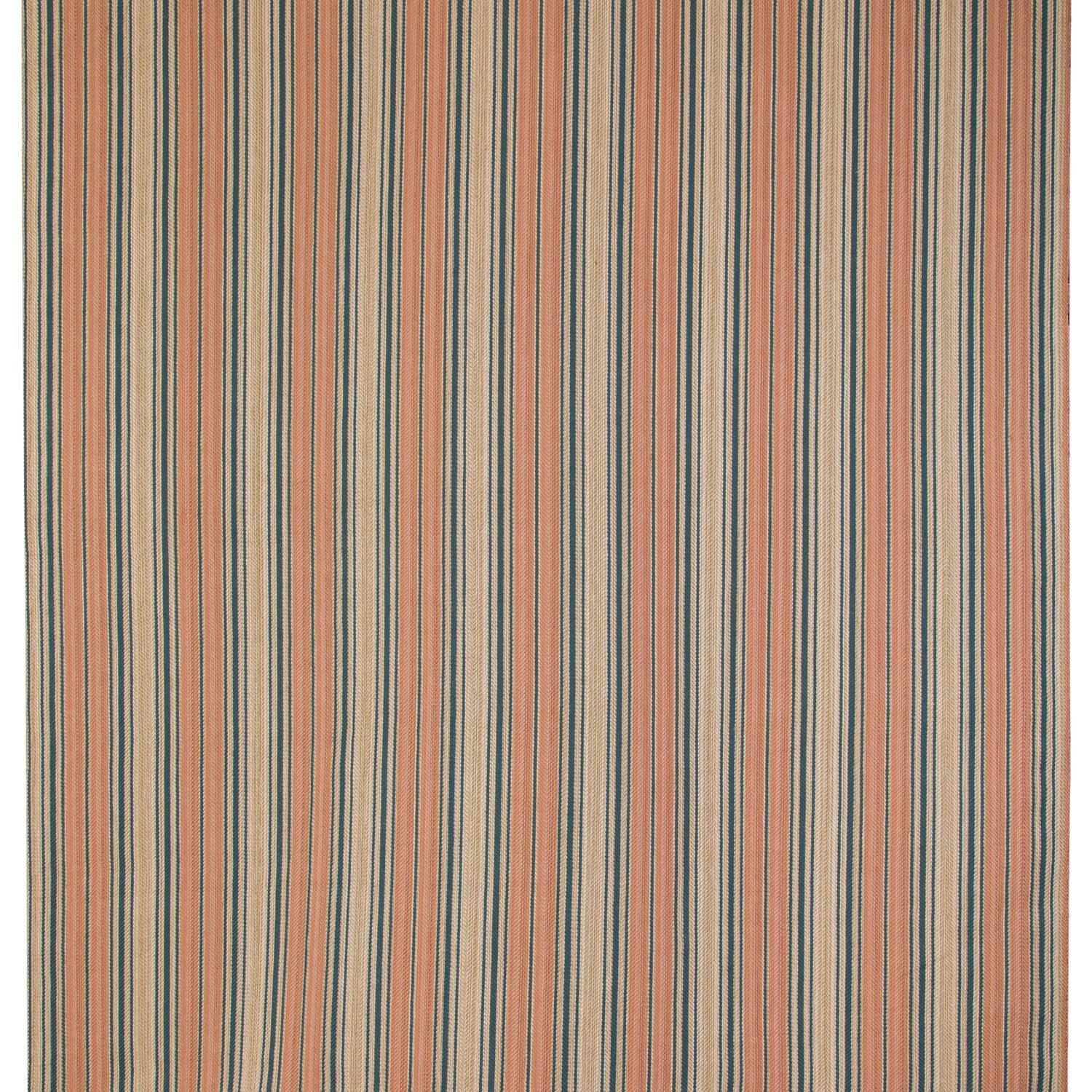 This is a semi mechanical Filaticio fabric and it is woven on an original loom from the 1850s. The Spinone fabric belongs to the Antico Setificio Fiorentino archives. This fabric can be used for all kinds of upholstery such as sofas, armchairs,