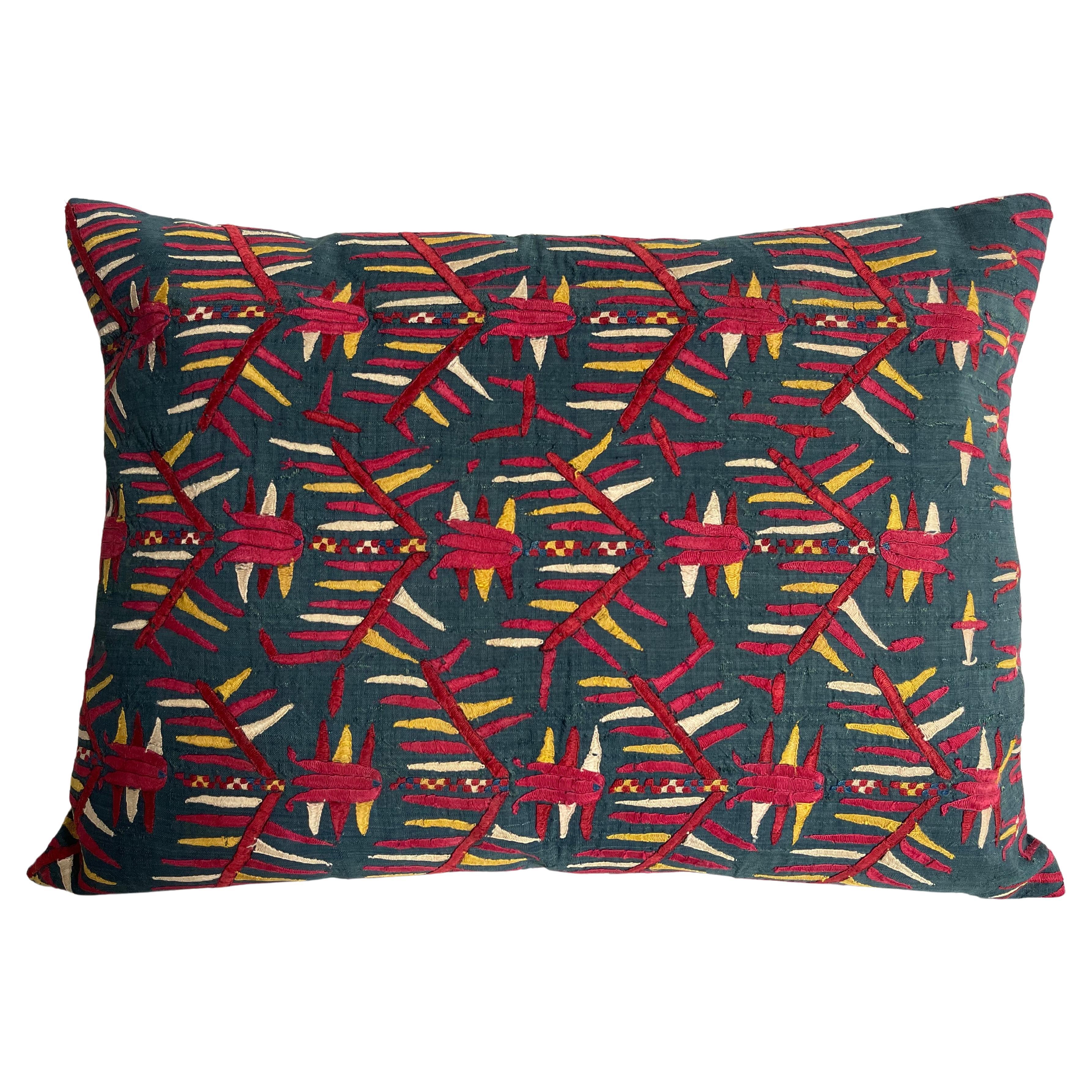Coussin de tapisserie Uzbak de 1850 2080p