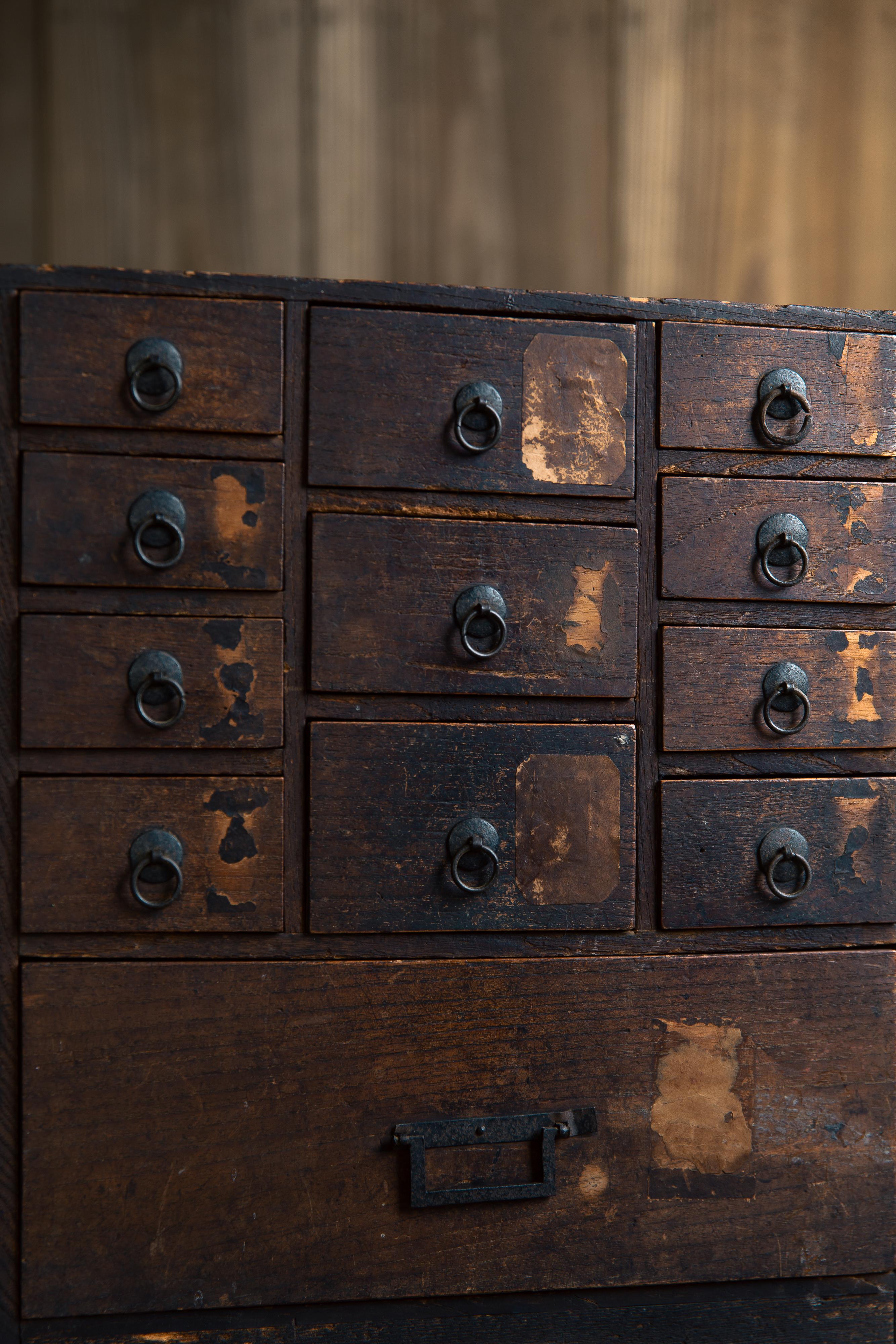 1850-70s late Edo Japanese antique mid size medicine chest. wabi sabi 1