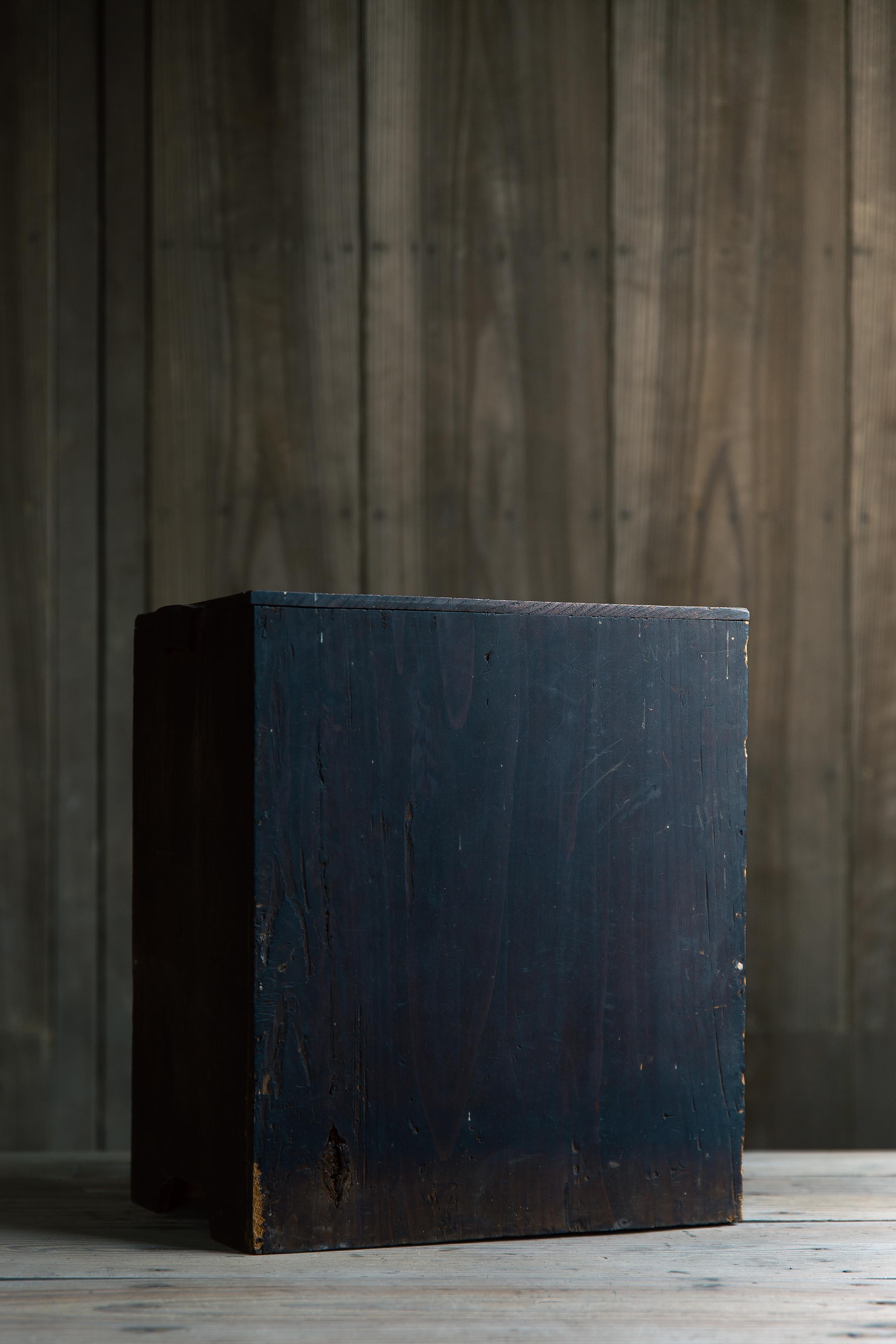 1850-70s late Edo Japanese antique mid size medicine chest. wabi sabi 2