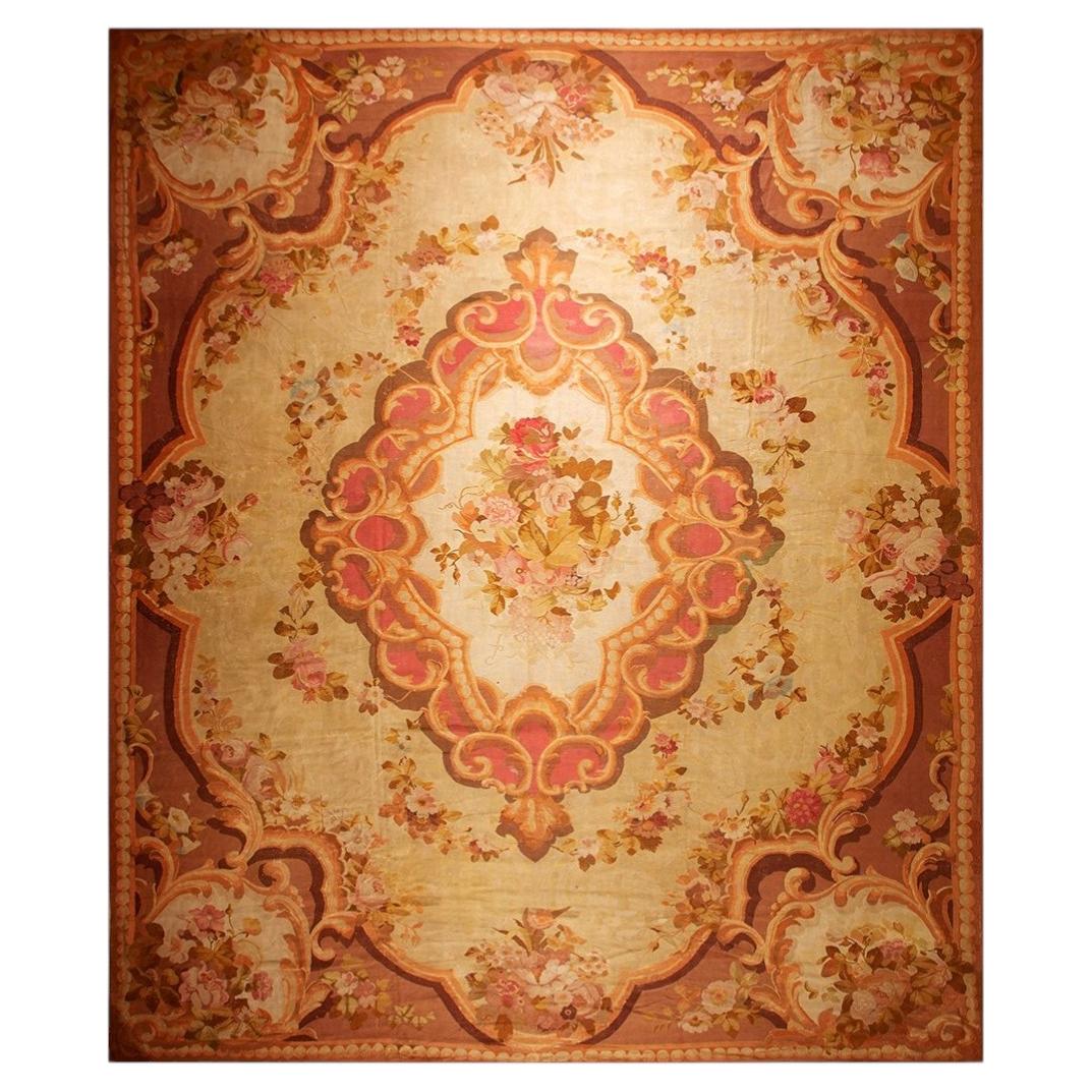 1850s Antique Beige Médaillon Floral Français Néoclassique Européen Tapis d'Aubusson