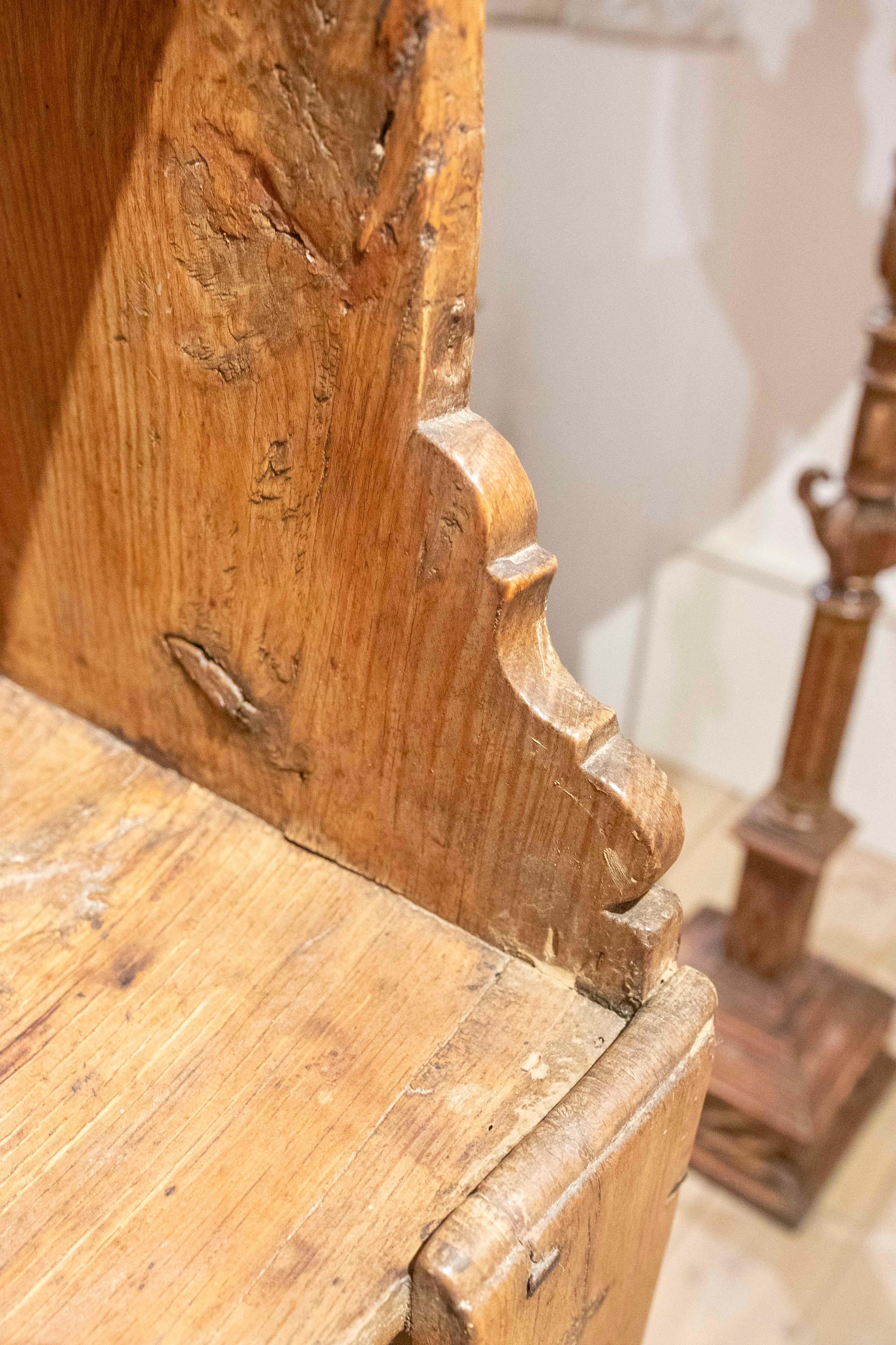 Armoire rustique ancienne des années 1850 avec quincaillerie en fer forgé en vente 12