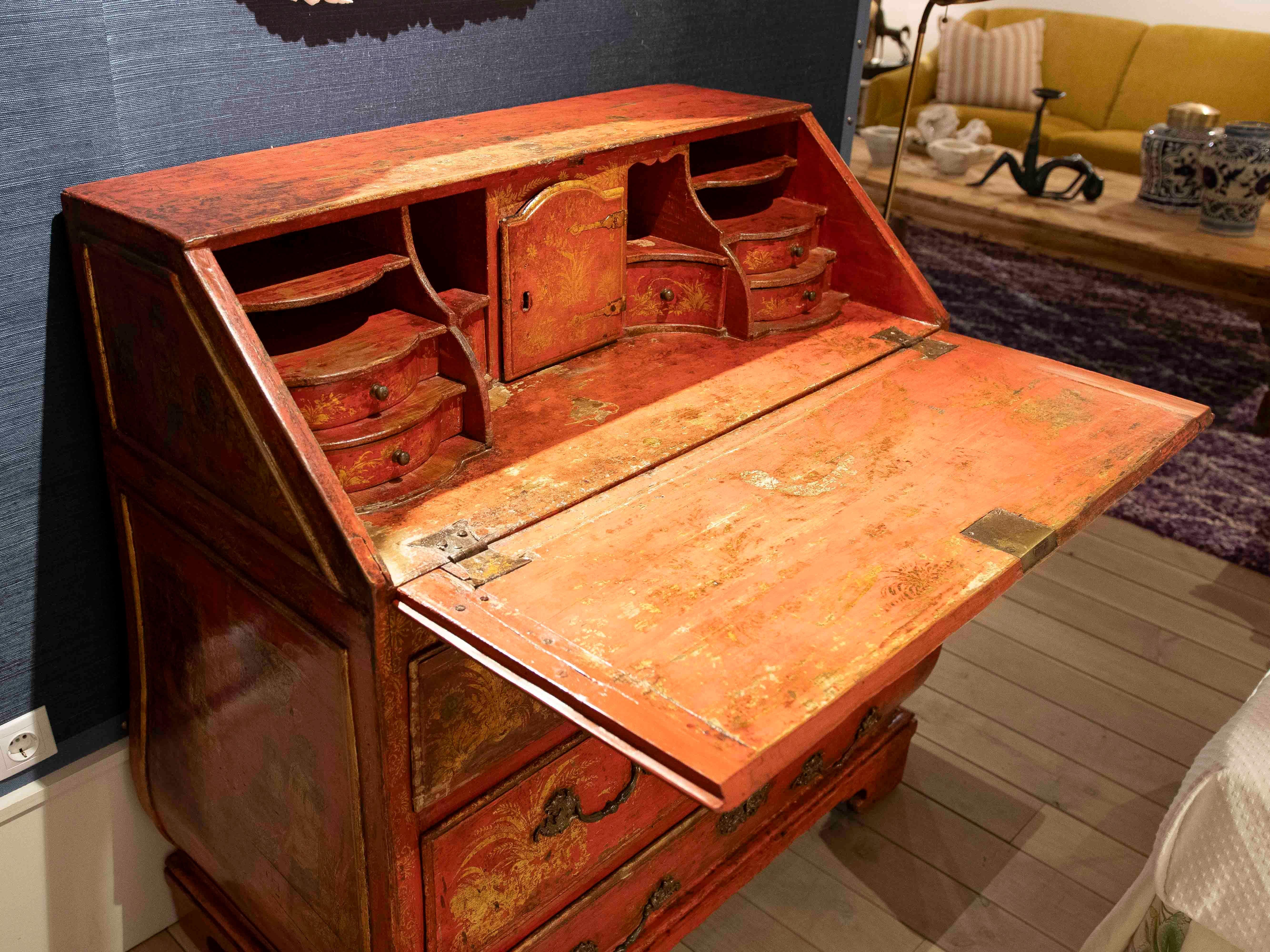 19th Century 1850s Chinese Lacquered Style Secretaire with Decoration of Traditional Scenes For Sale