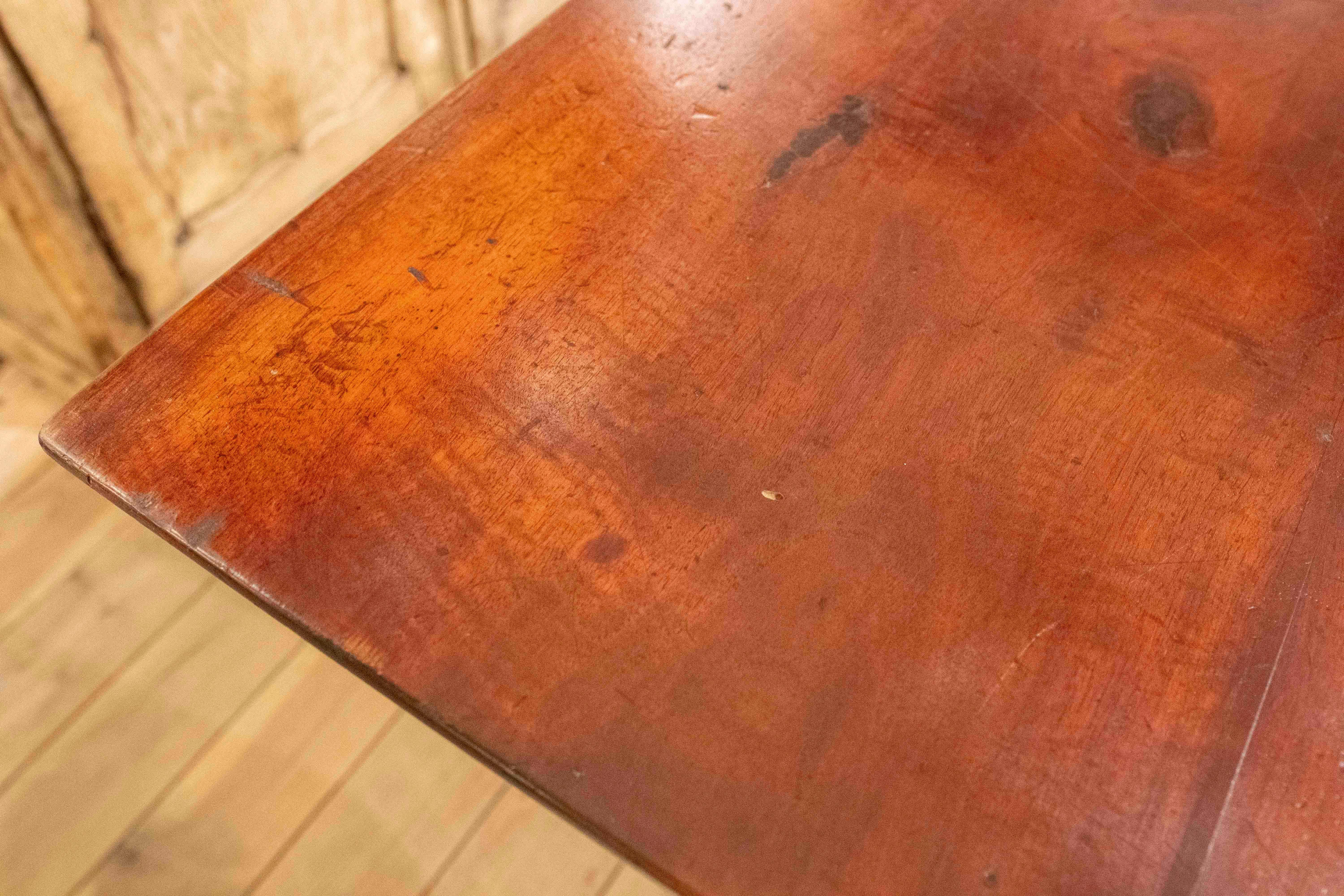 1850s Classic Style Rectangular Dining Table in Solid Wood For Sale 5