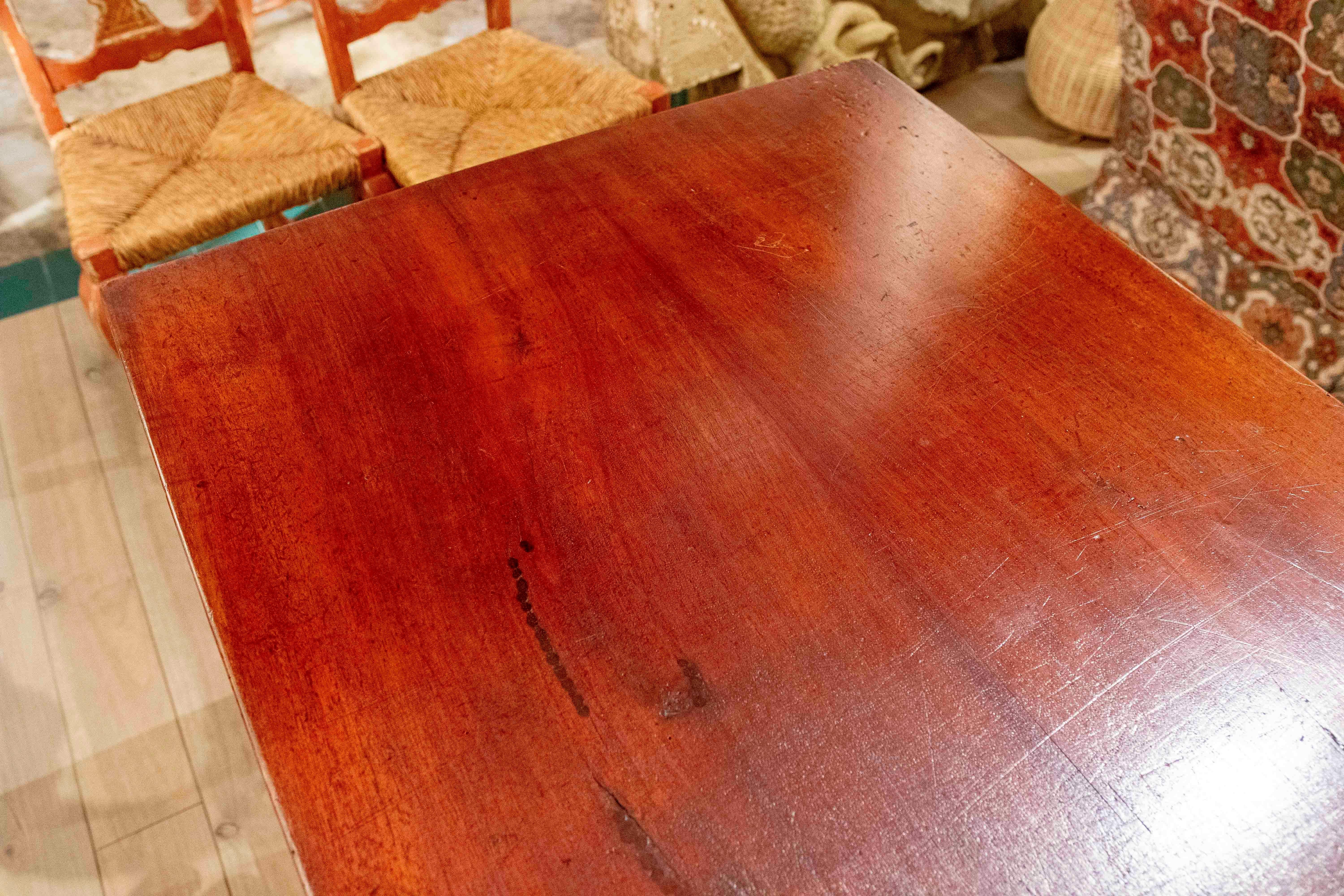 1850s Classic Style Rectangular Dining Table in Solid Wood For Sale 8