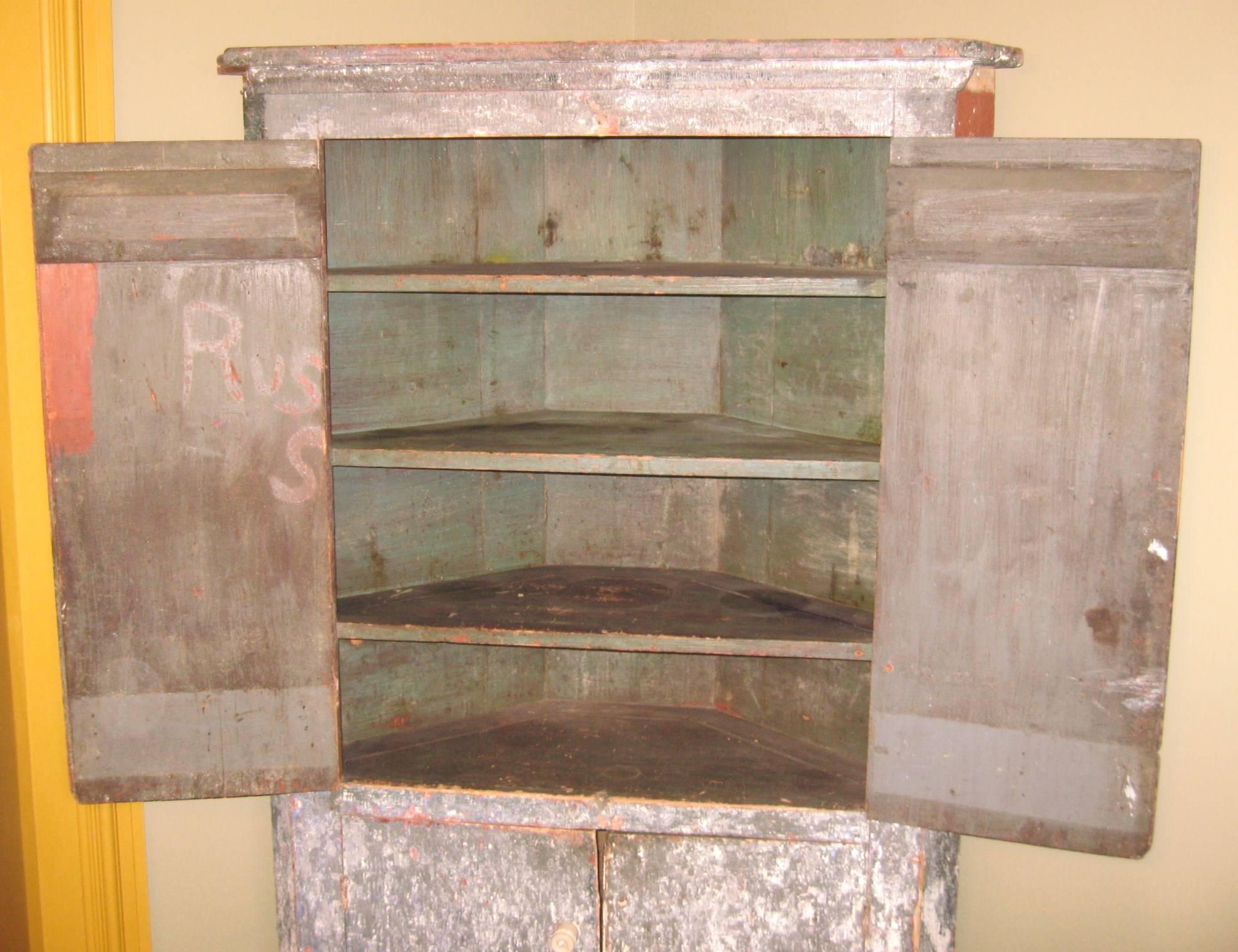 1850s Corner Cupboard Rustic Farm House Pine Cabinet For Sale 2