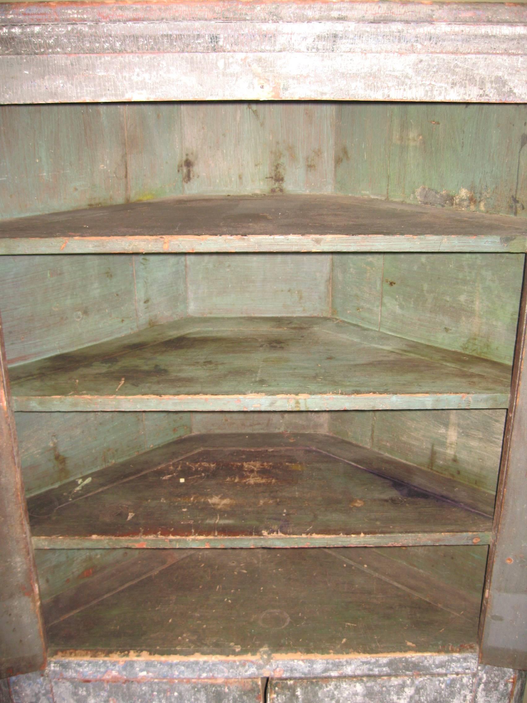 1850s Corner Cupboard Rustic Farm House Pine Cabinet For Sale 5