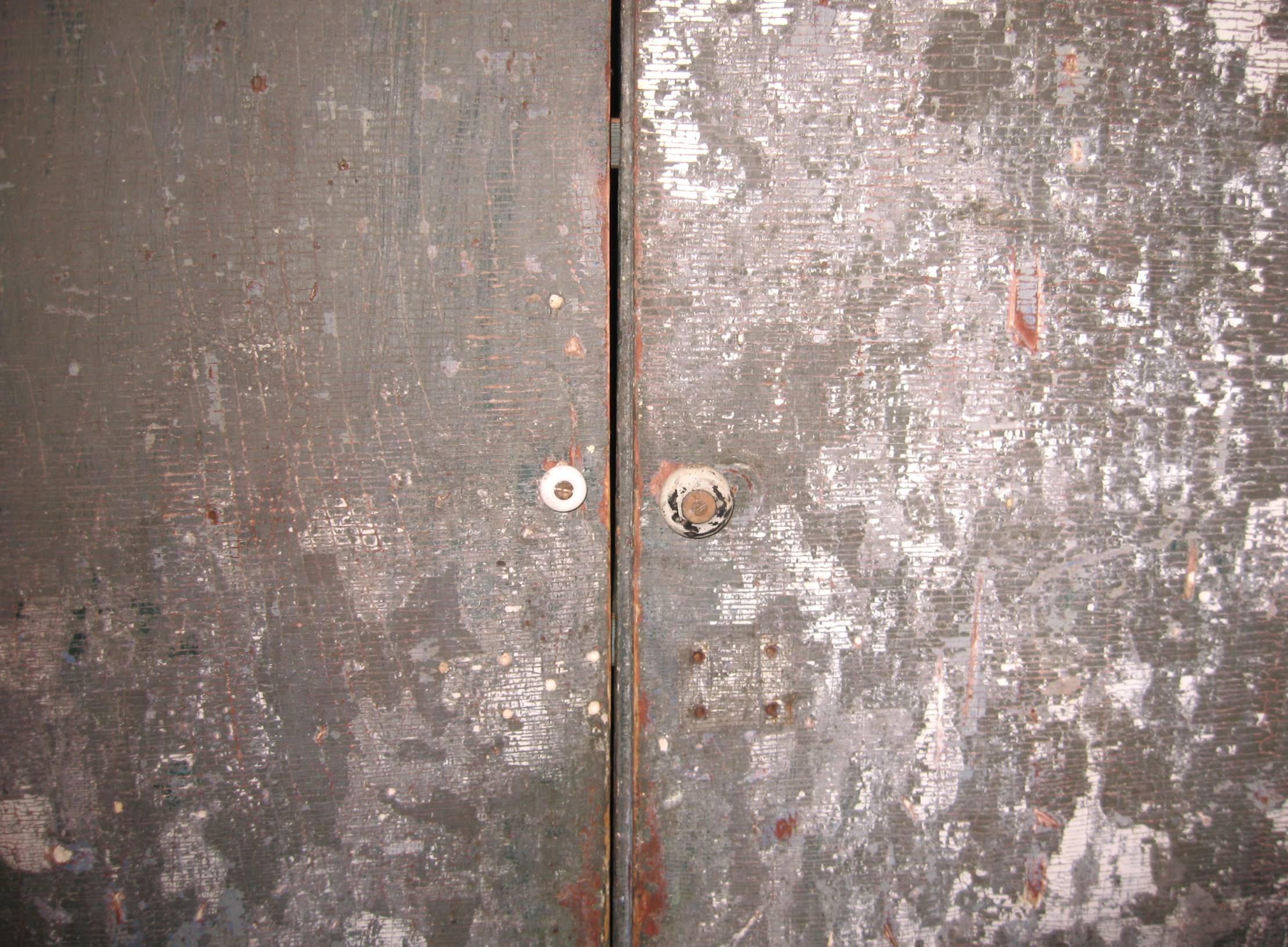 1850s Armoire d'angle Rustic Farm House Pine Cabinet en vente 8