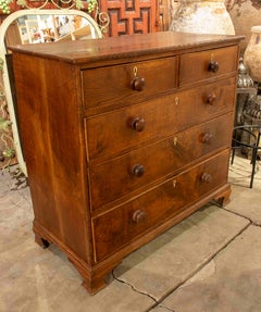 1850s Elegant Antique Chest of Drawers Made of Solid Oak with Five Drawers