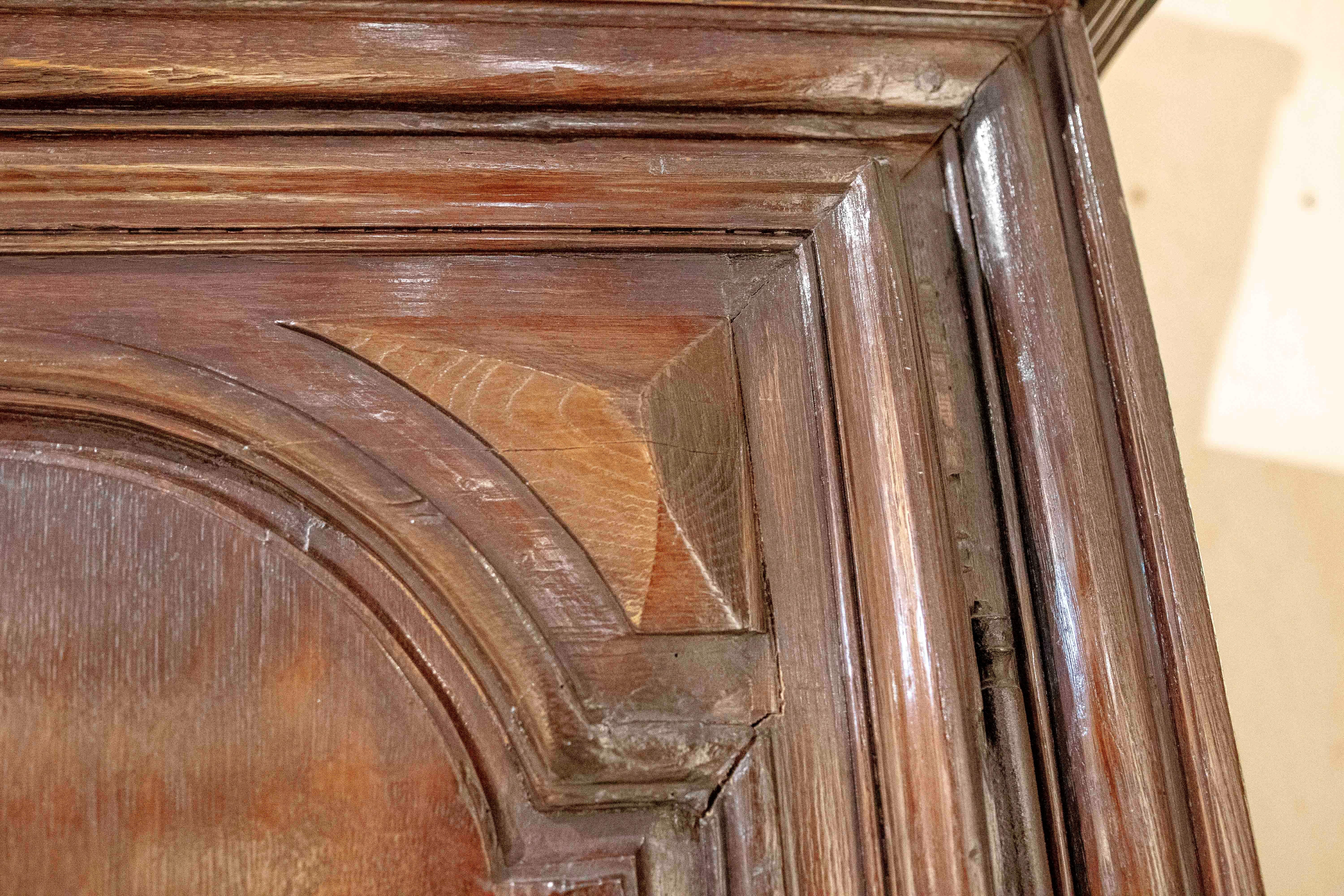 1850s English Narrow Wooden Closet with One Door & Original Hardware. 9