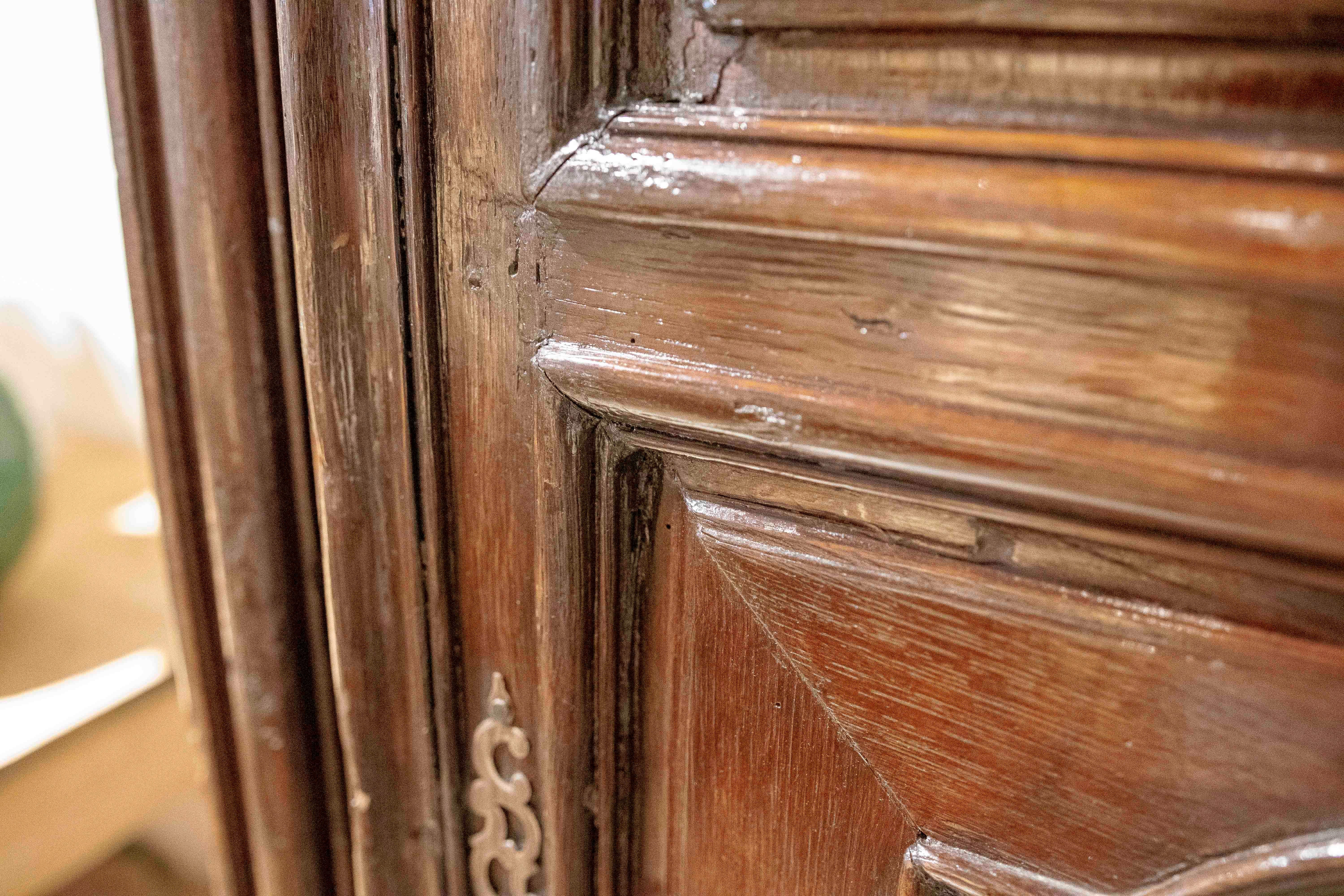 1850s English Narrow Wooden Closet with One Door & Original Hardware. 15