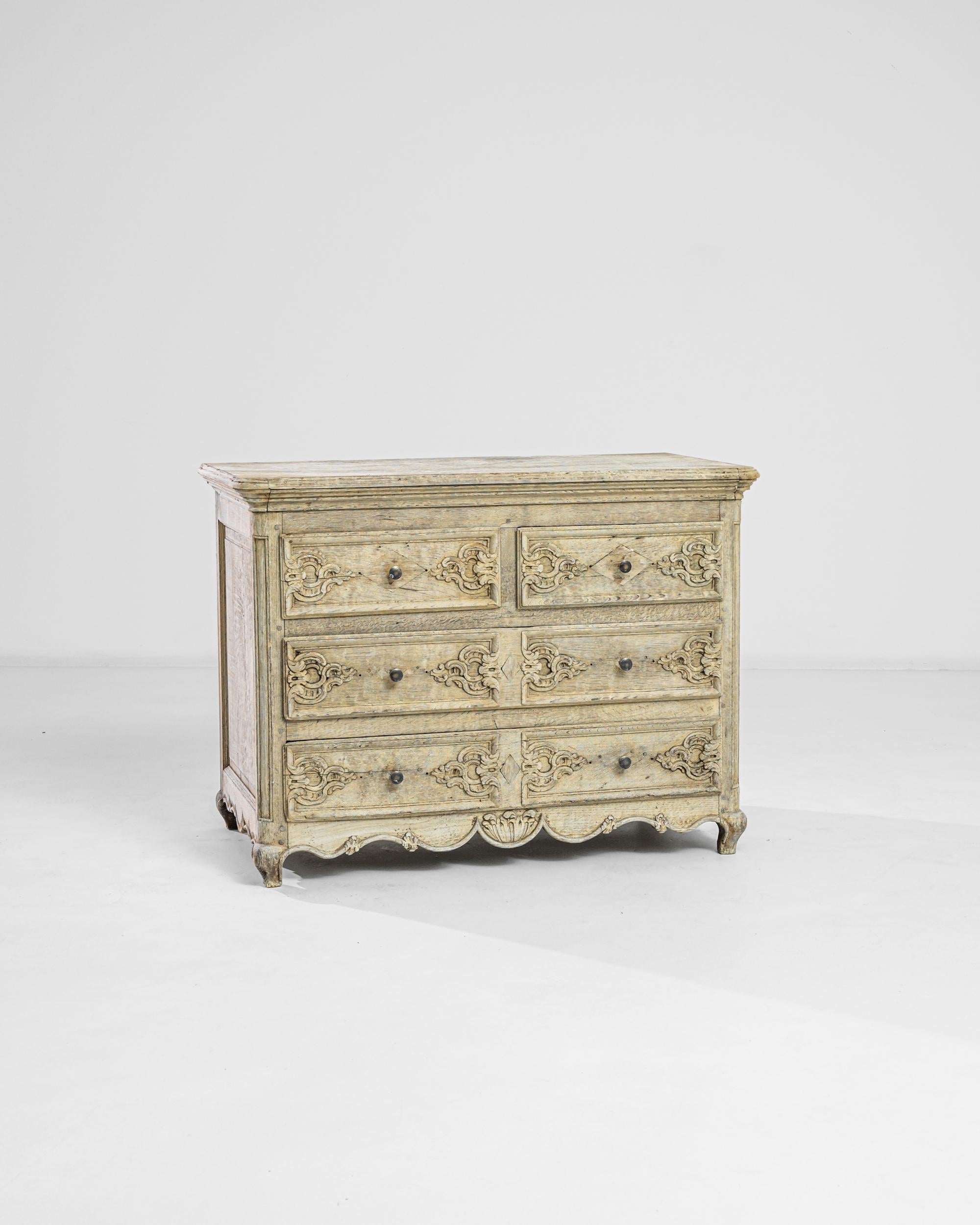 French Provincial 1850s French Bleached Oak Chest of Drawers For Sale