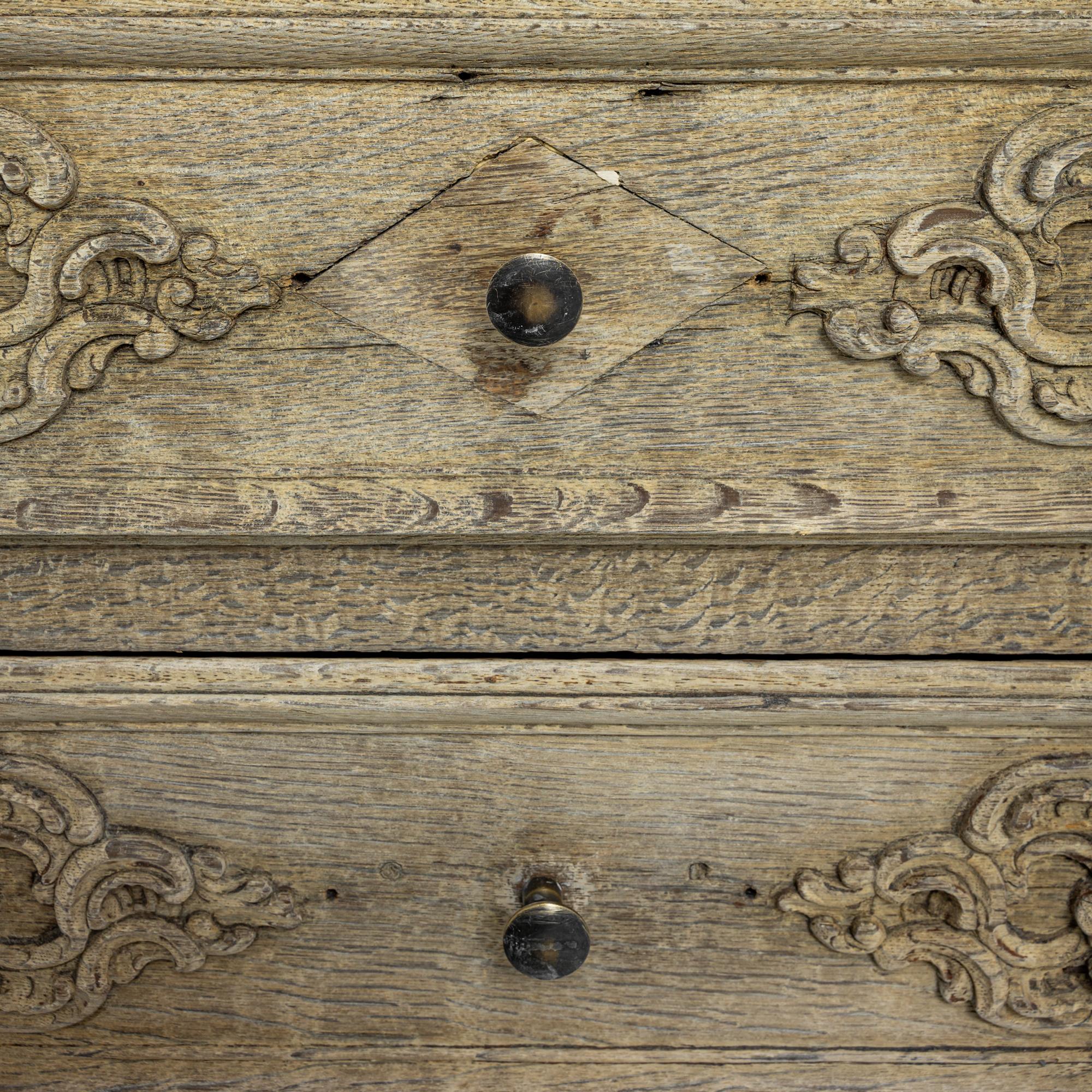 19th Century 1850s French Bleached Oak Chest of Drawers For Sale