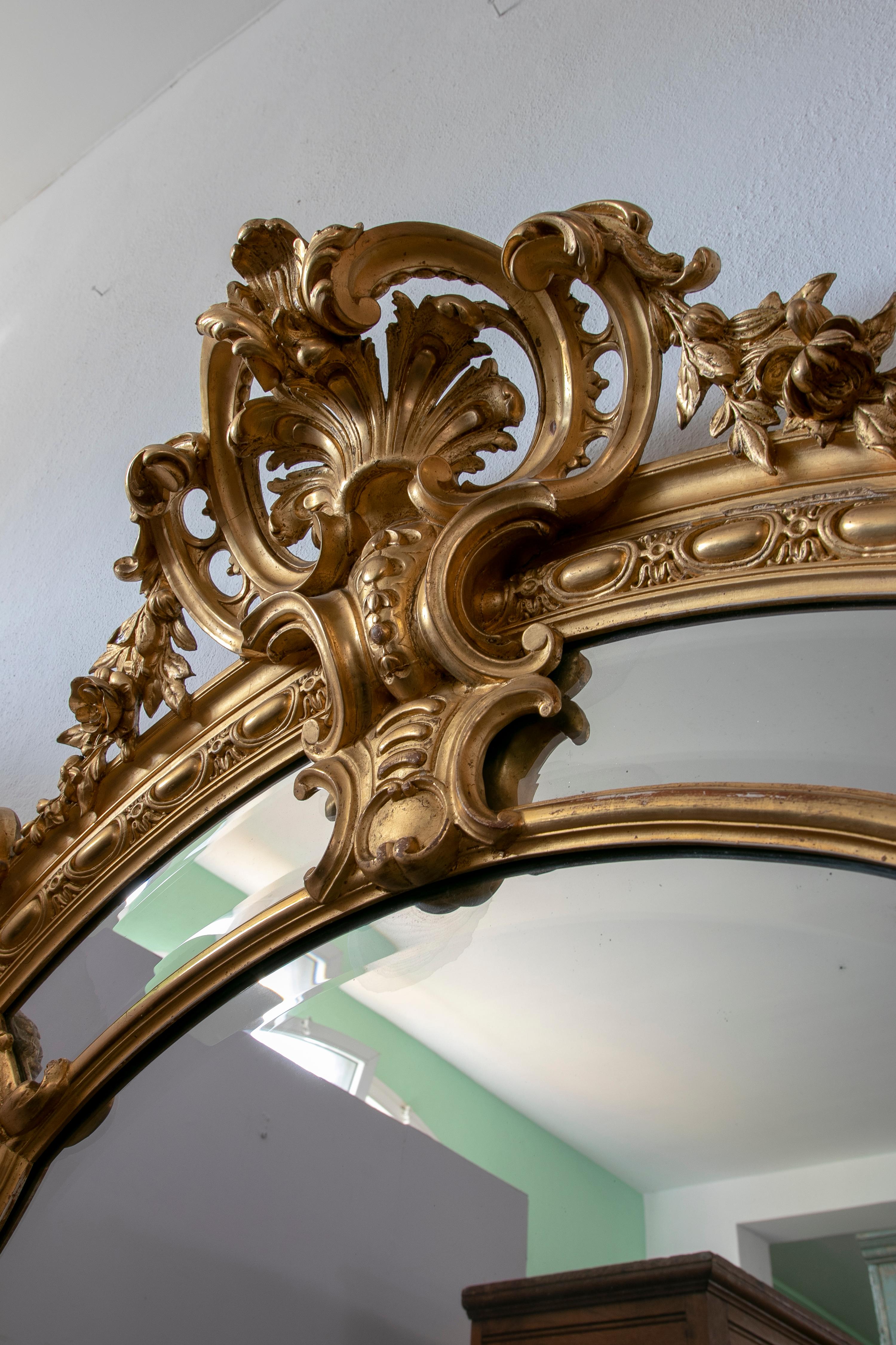 1850s French Gold Giltwood Wall Mirror w/ Acanthus Leaf Scrolls Decoration 1