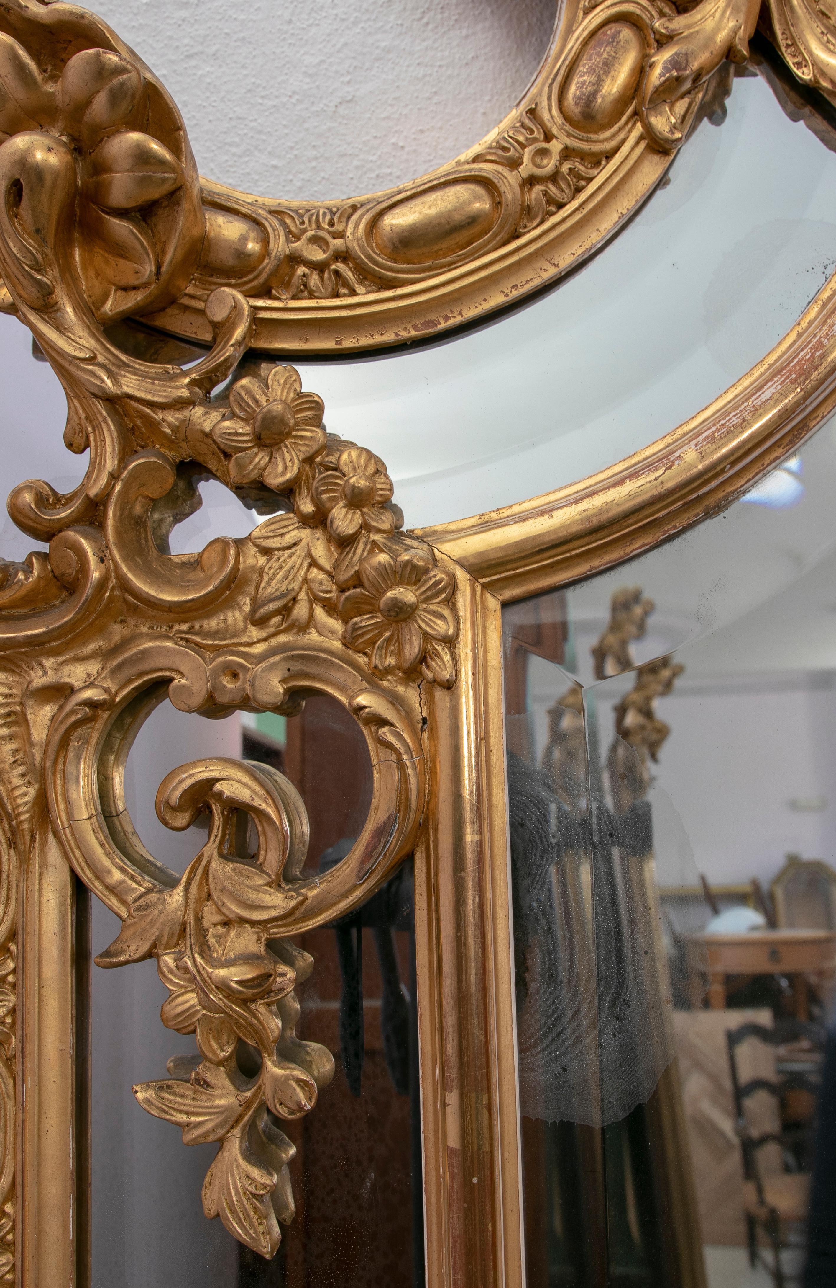 1850s French Gold Giltwood Wall Mirror w/ Acanthus Leaf Scrolls Decoration 4