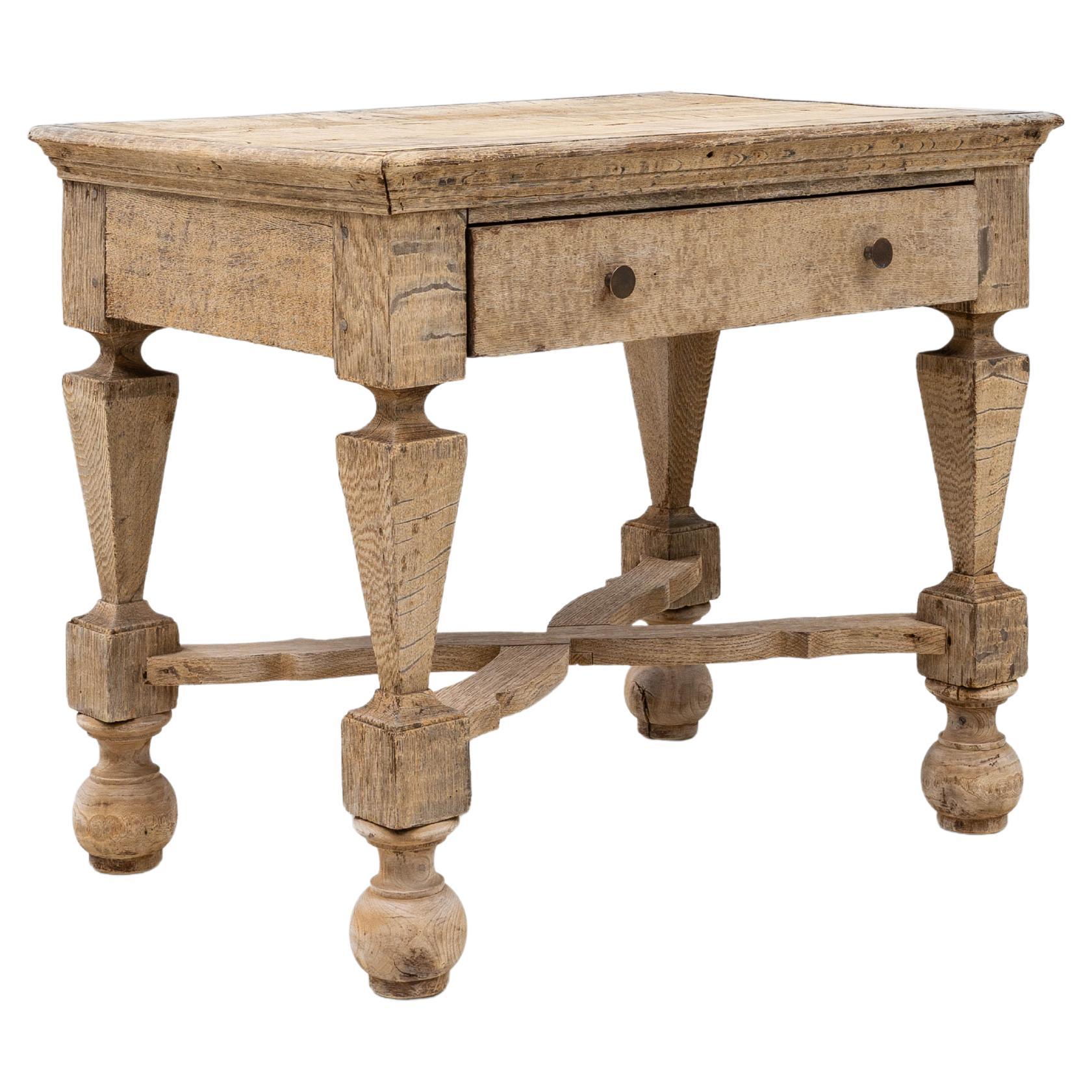 Mesa auxiliar francesa de roble de 1850 con un solo cajón