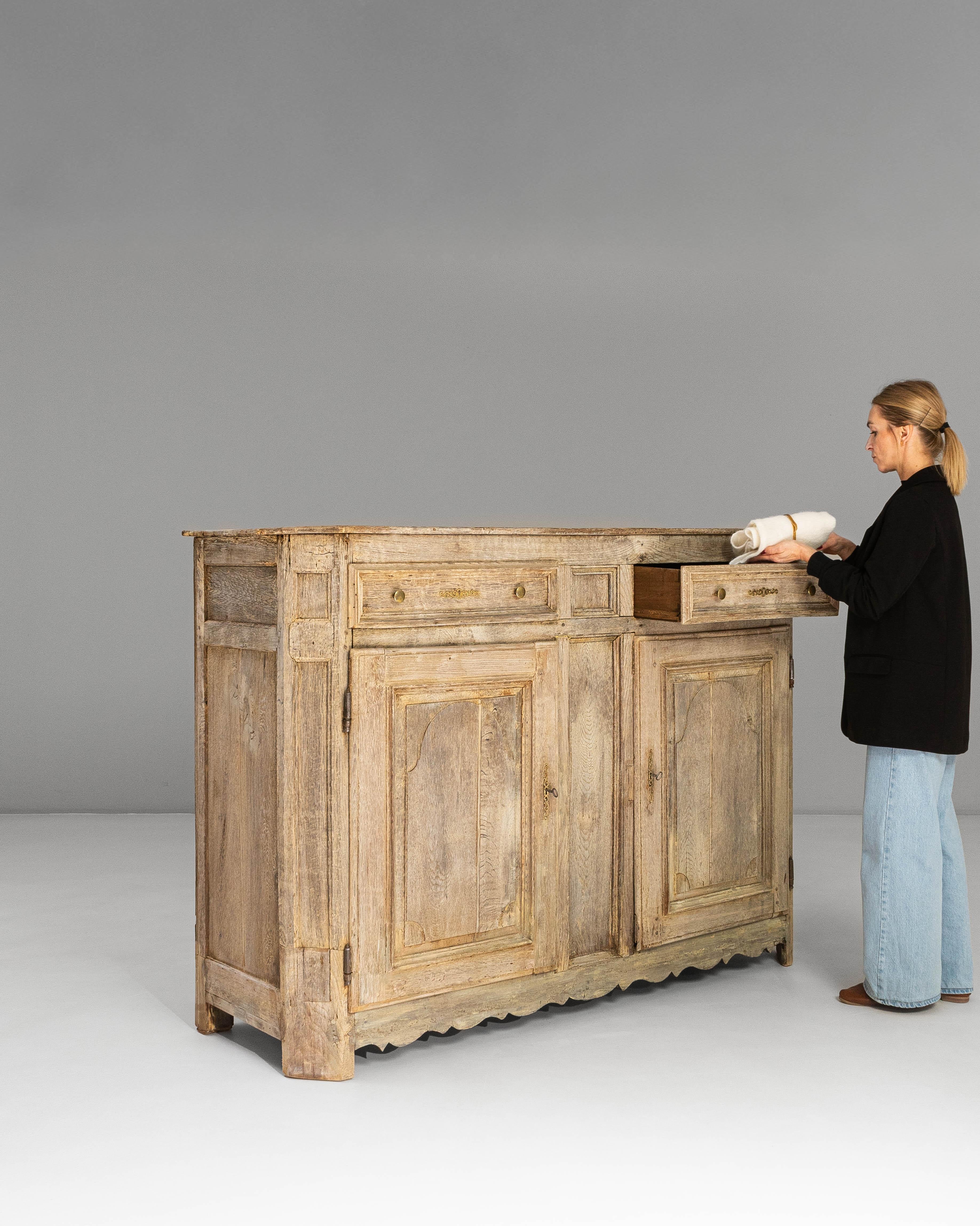 1850s French Provincial Oak Buffet in vendita 7