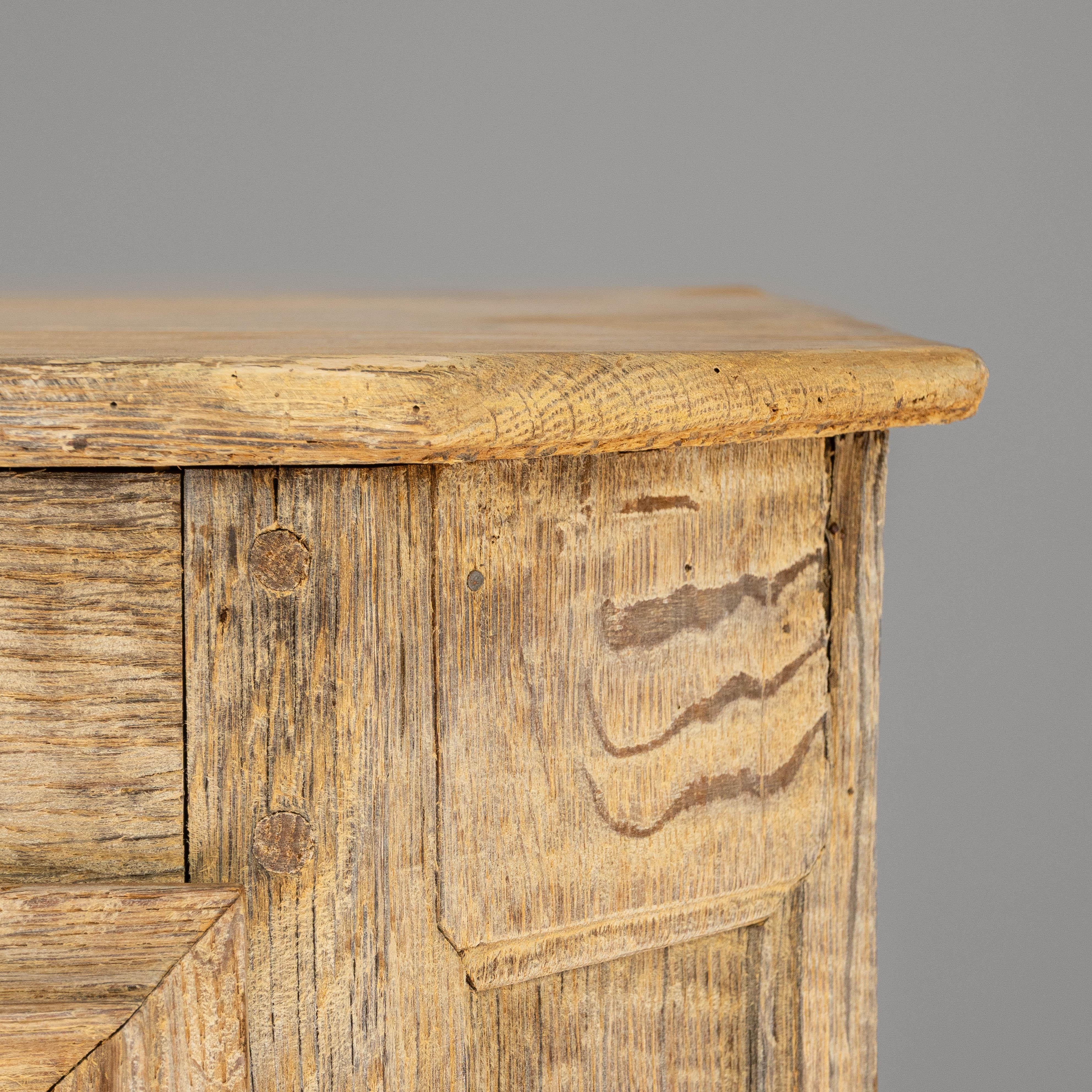 1850s French Provincial Oak Buffet in vendita 1