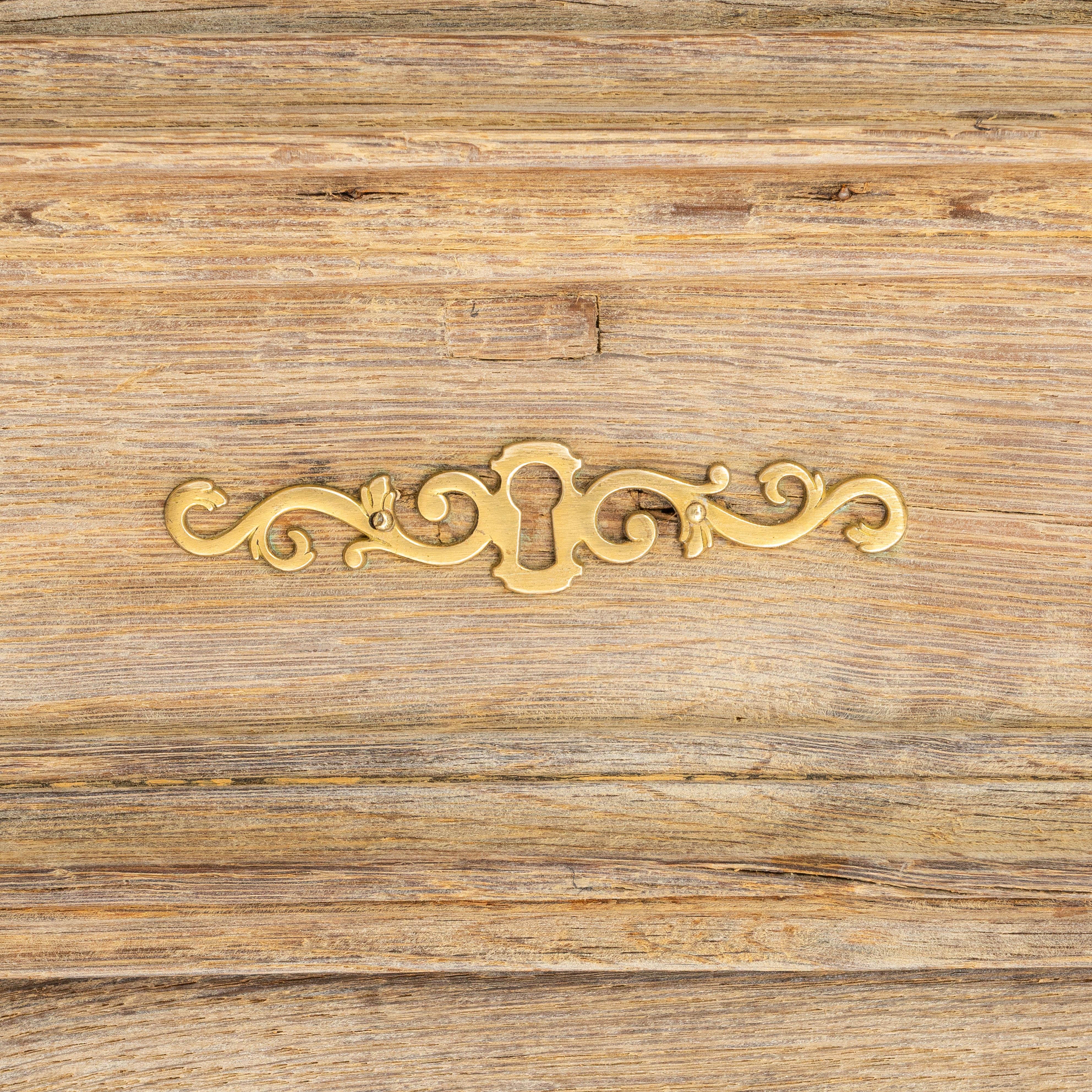 1850s French Provincial Oak Buffet in vendita 2