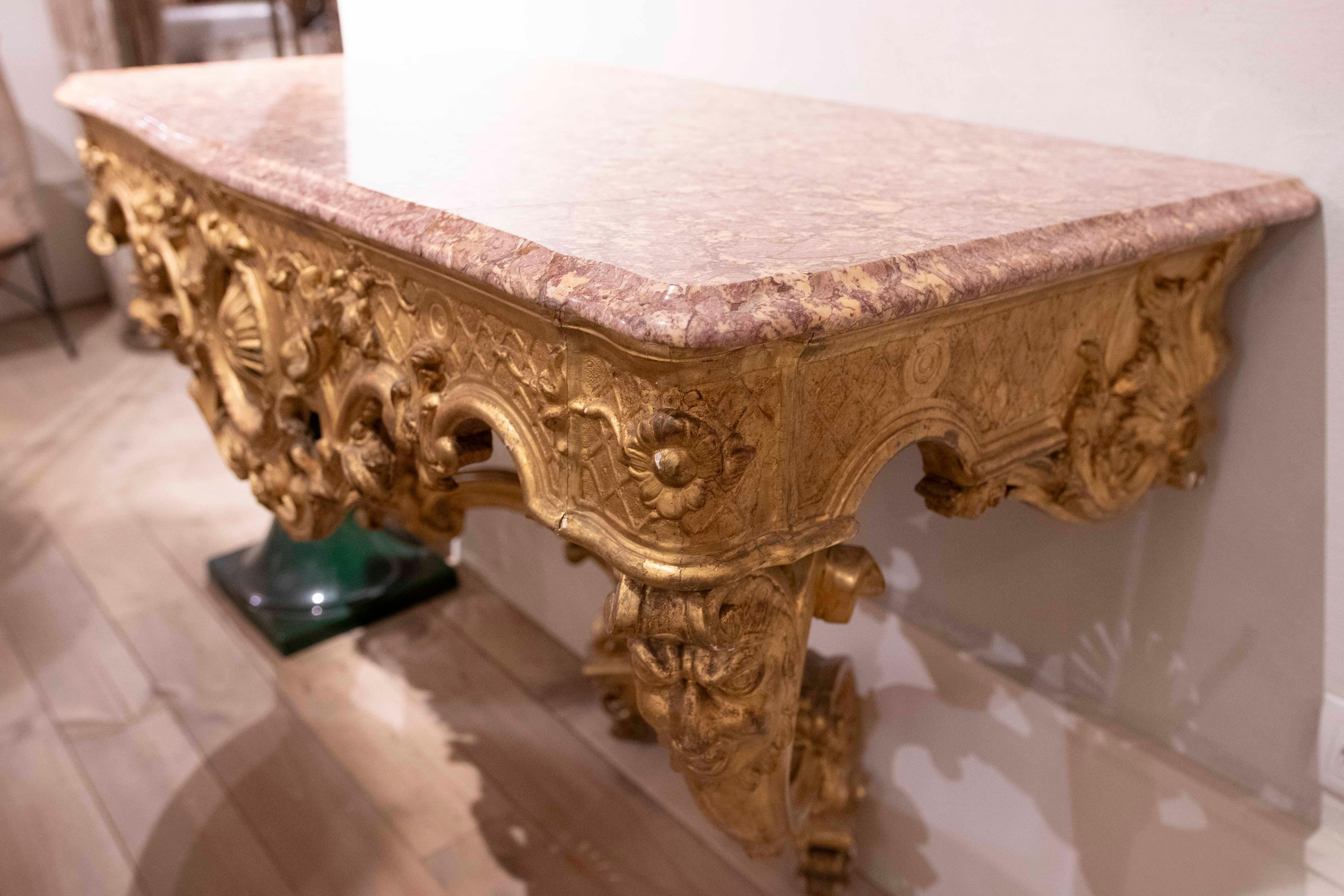 1850s Gold Baroque Console with Pink Marble Top For Sale 1