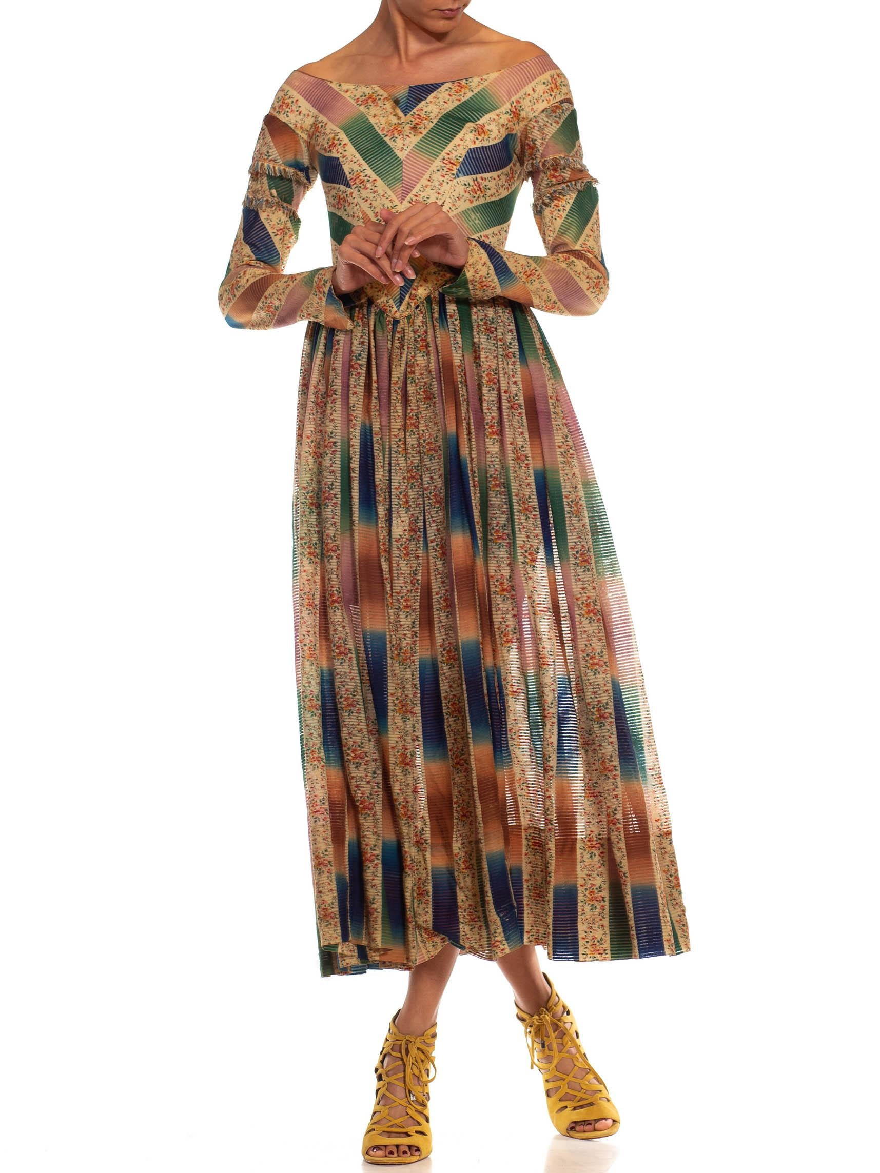 1850'S Green & Pink Organic Cotton Floral Ombre Printed Dress For Sale 4