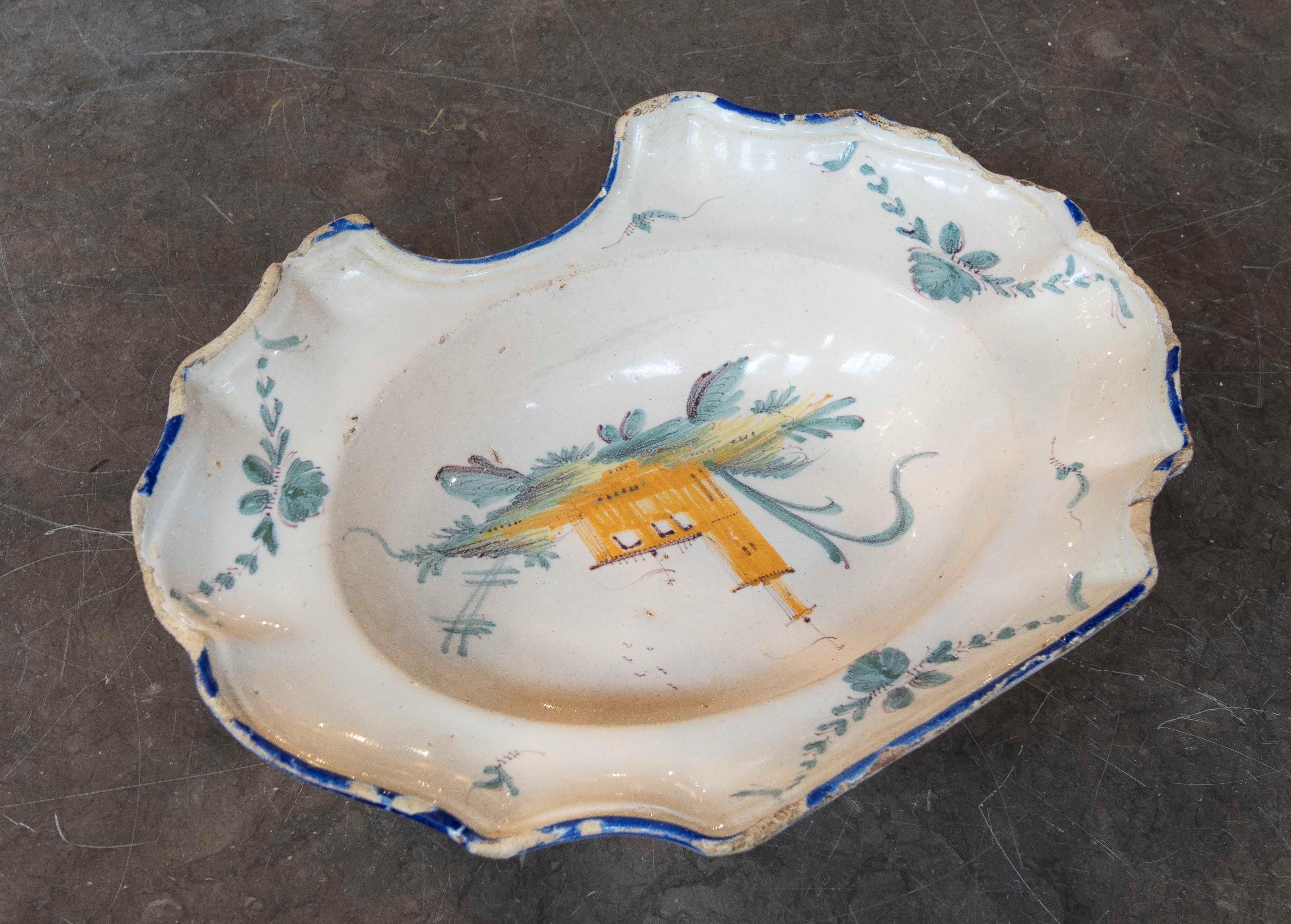 1850 Pintado a mano  Plato de cerámica decorativo de estilo europeo en Bueno estado para la venta en Marbella, ES