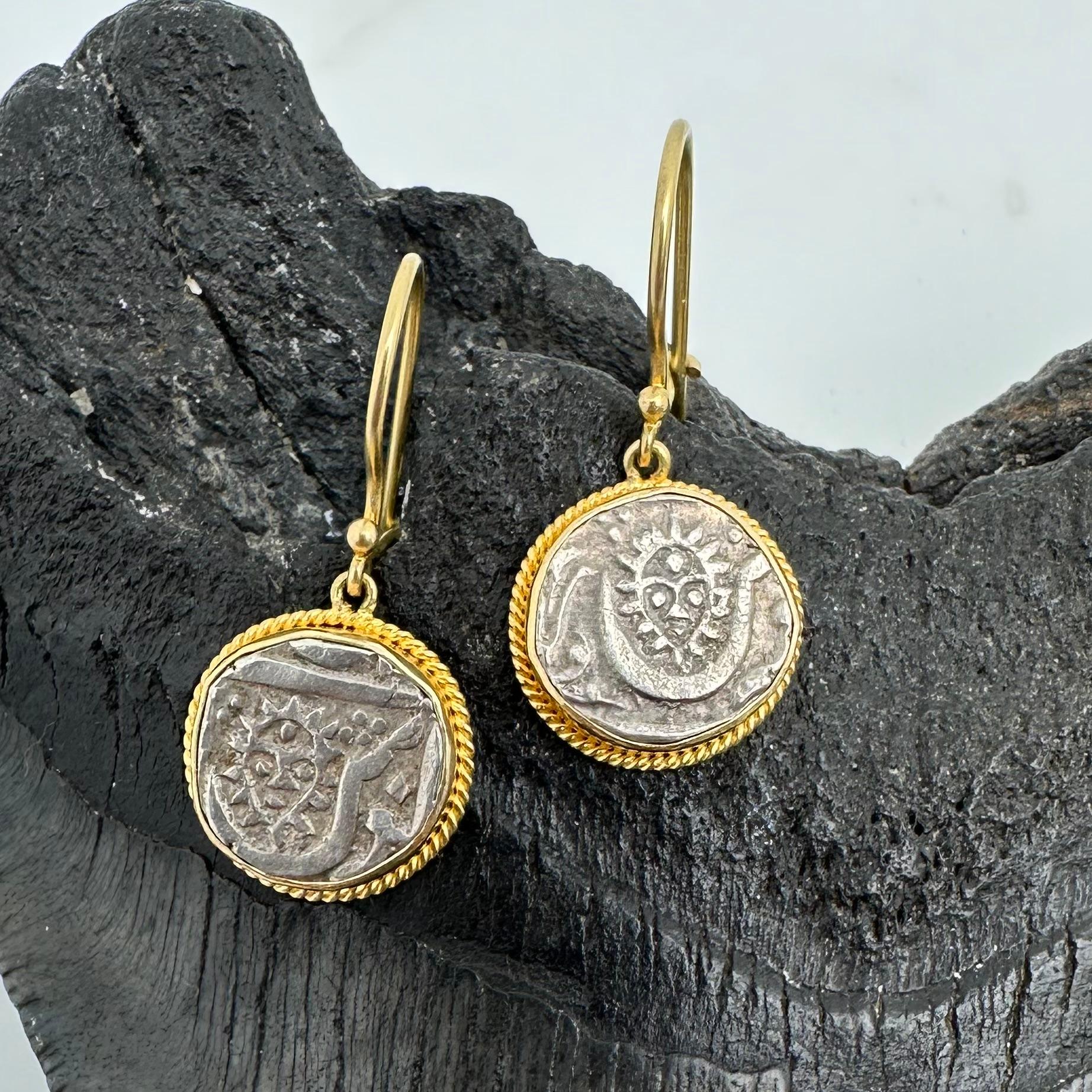 1850's India Sun-face Coin 18K Gold Wire Earrings For Sale 4