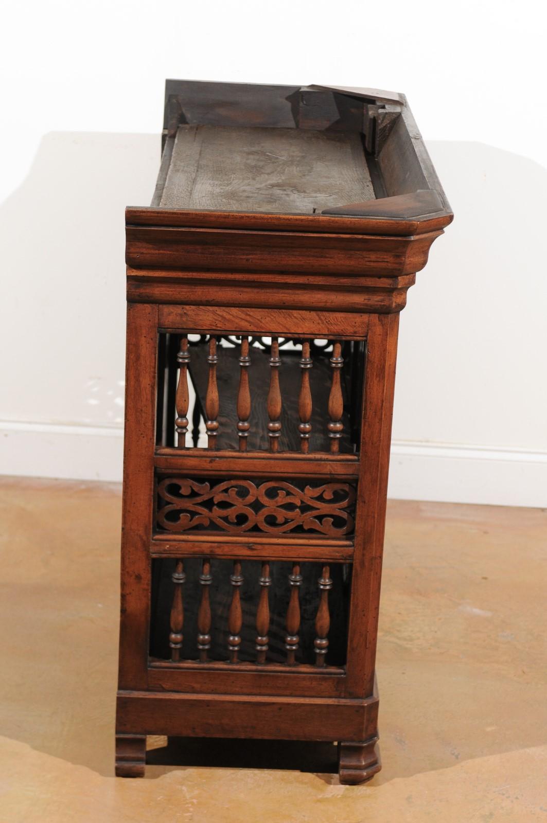 1850s, Louis Philippe French Dauphinoise Walnut Panetière with Openwork Motifs 6