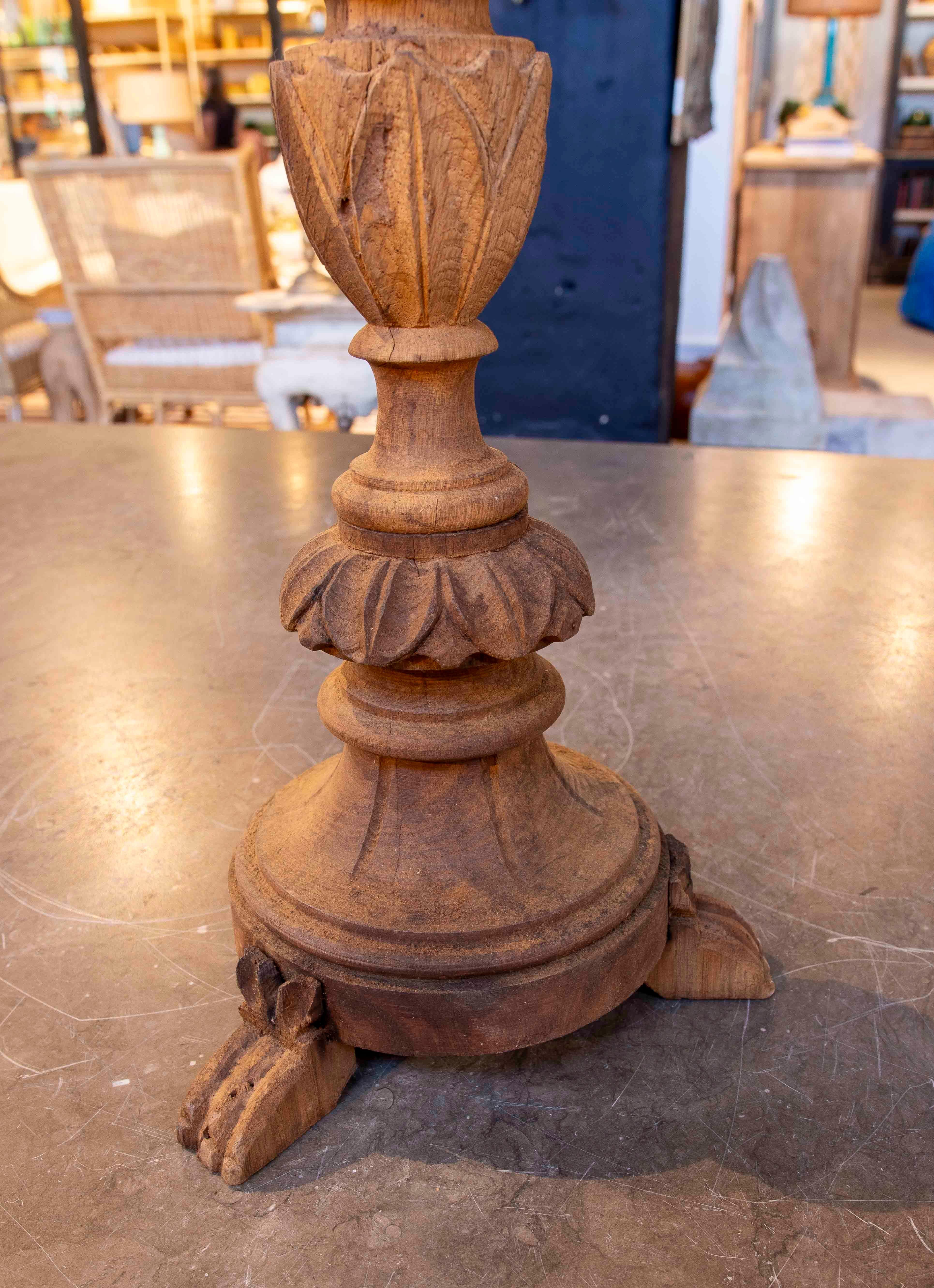 19th Century 1850s Pair of Candlesticks Carved in Natural Wood For Sale