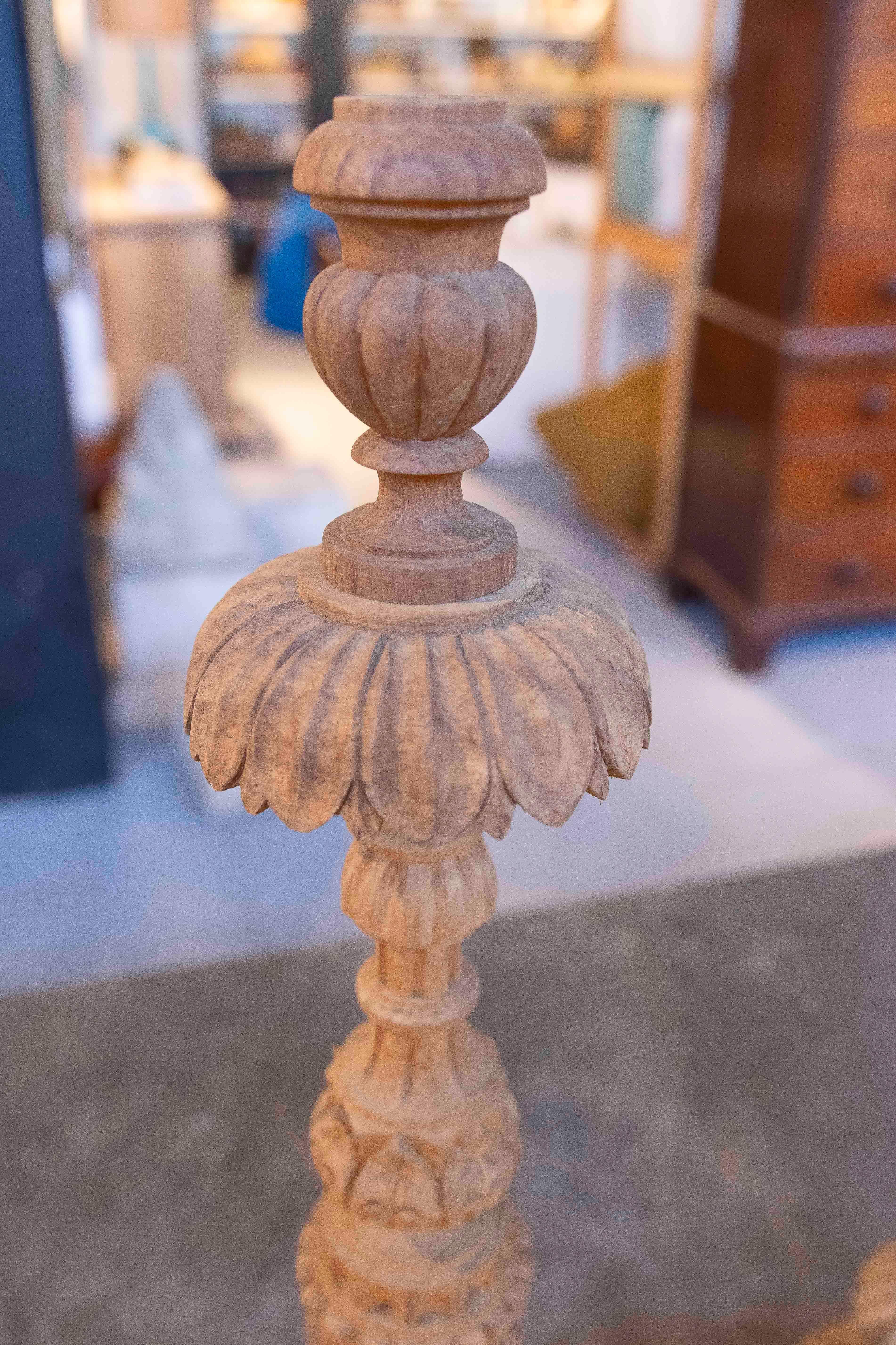 1850s Pair of Carved Wooden Candlesticks with Fluted Bases For Sale 2