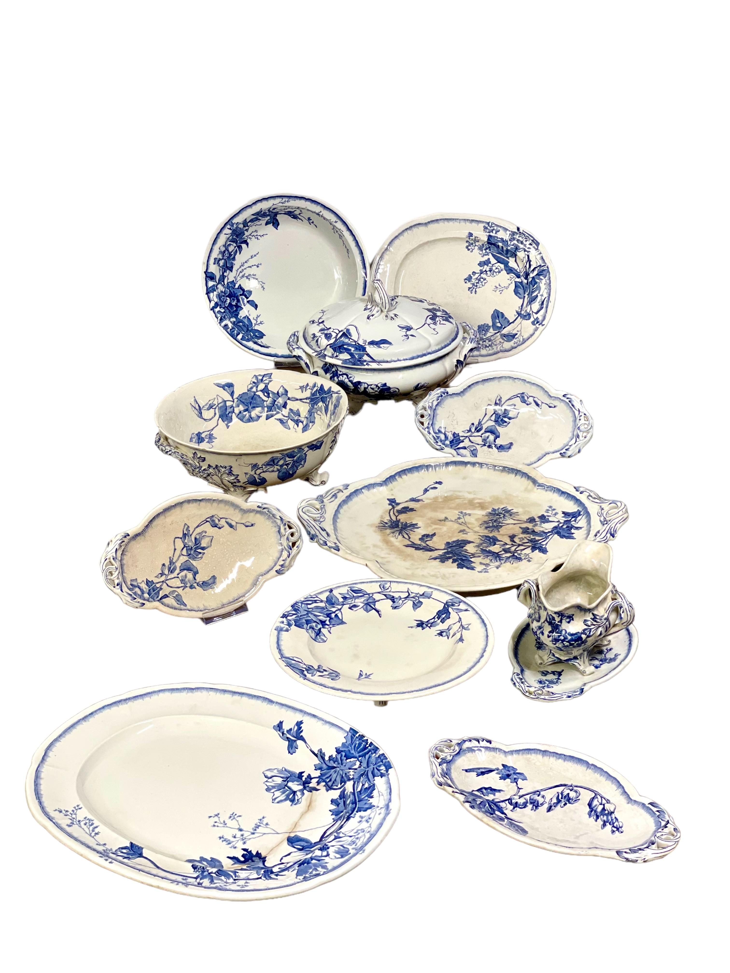 Raro servizio da tavola in maiolica del 1850 
